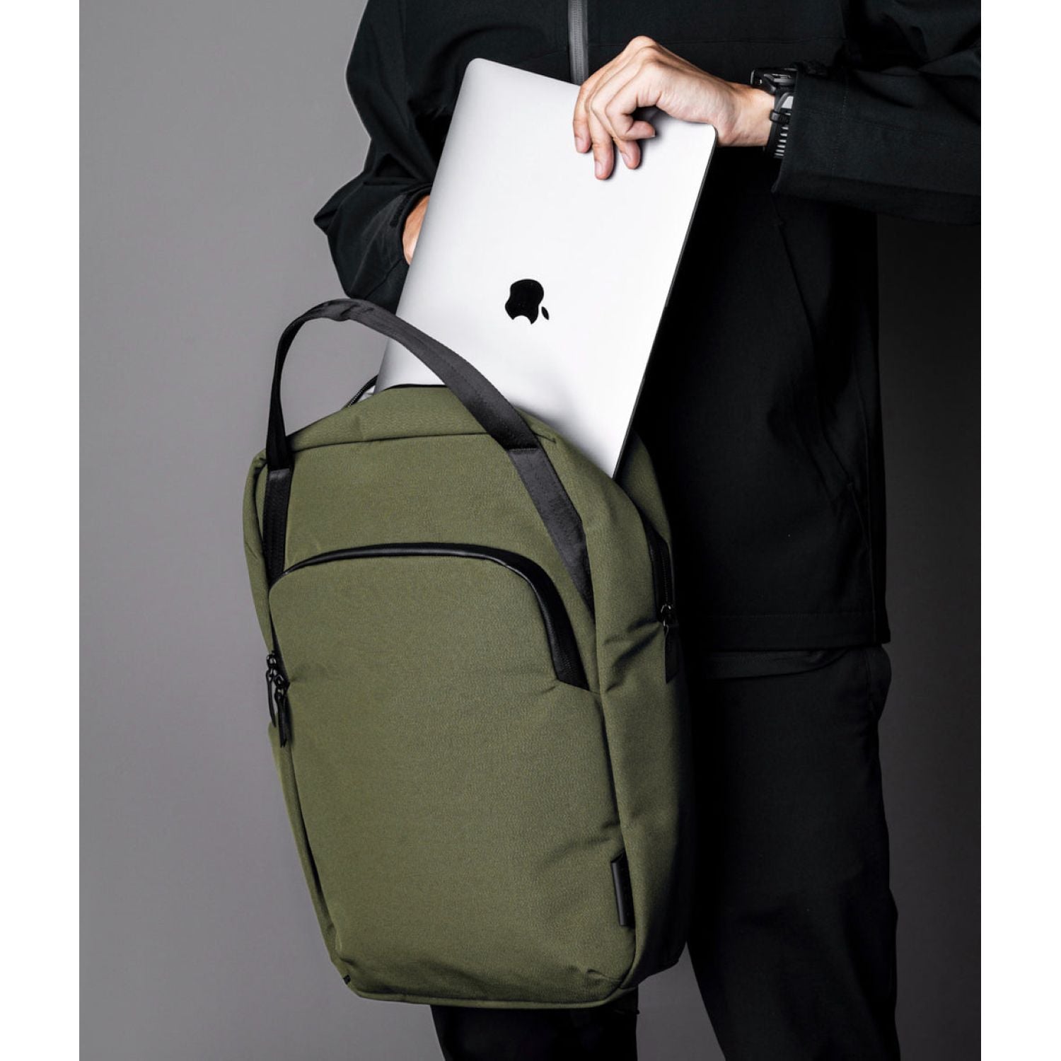 ALPAKA Bravo Totepack Axoflux 300D (Army Green)