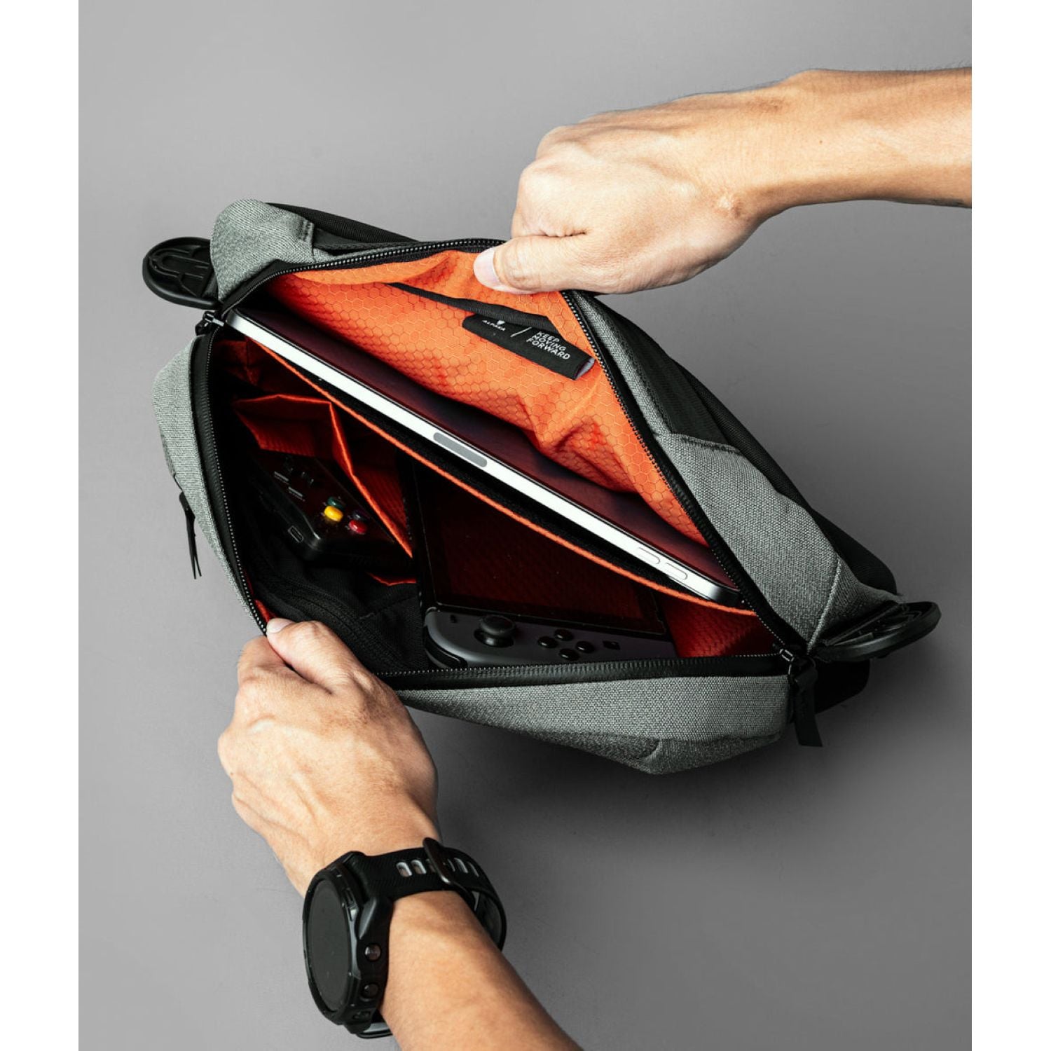 ALPAKA Go Sling Axoflux 600D (Sage Grey)