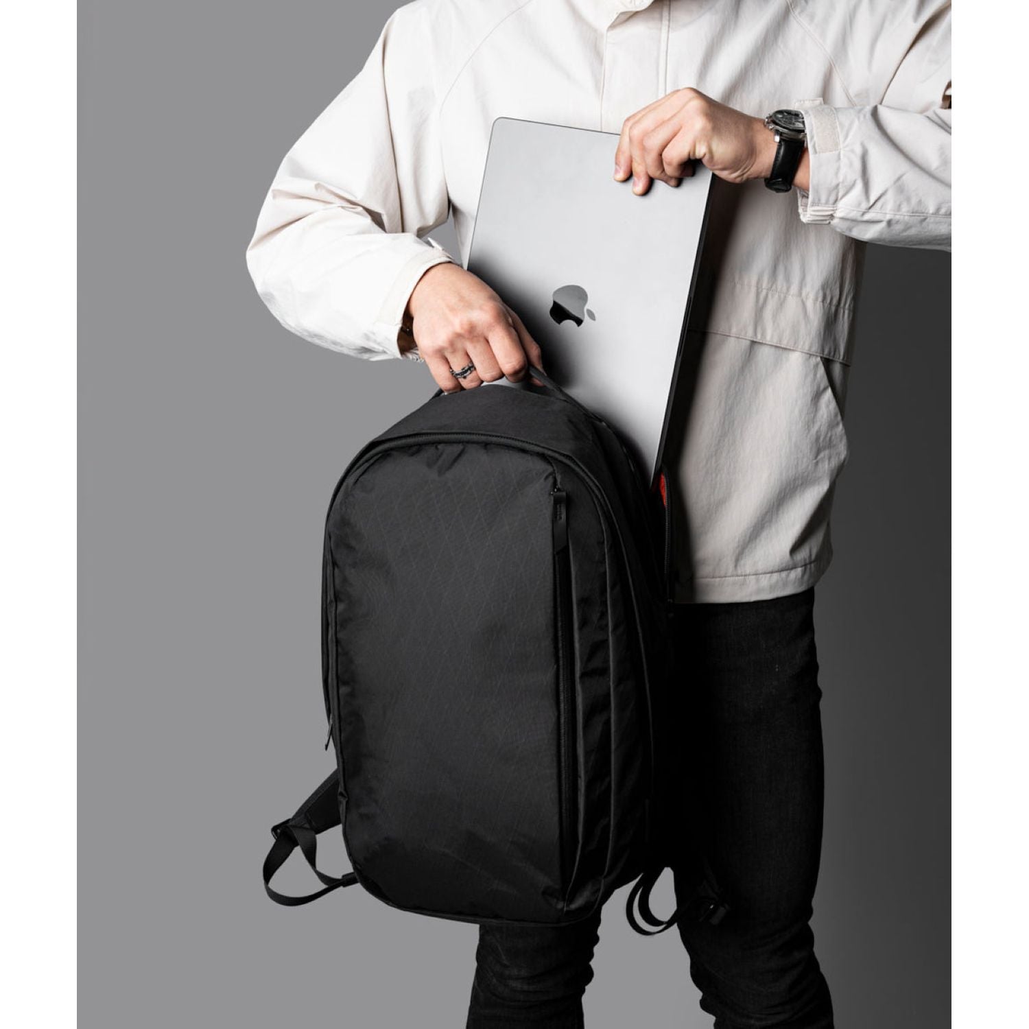 ALPAKA Metro Backpack Pro X-Pac VX42 (Black)