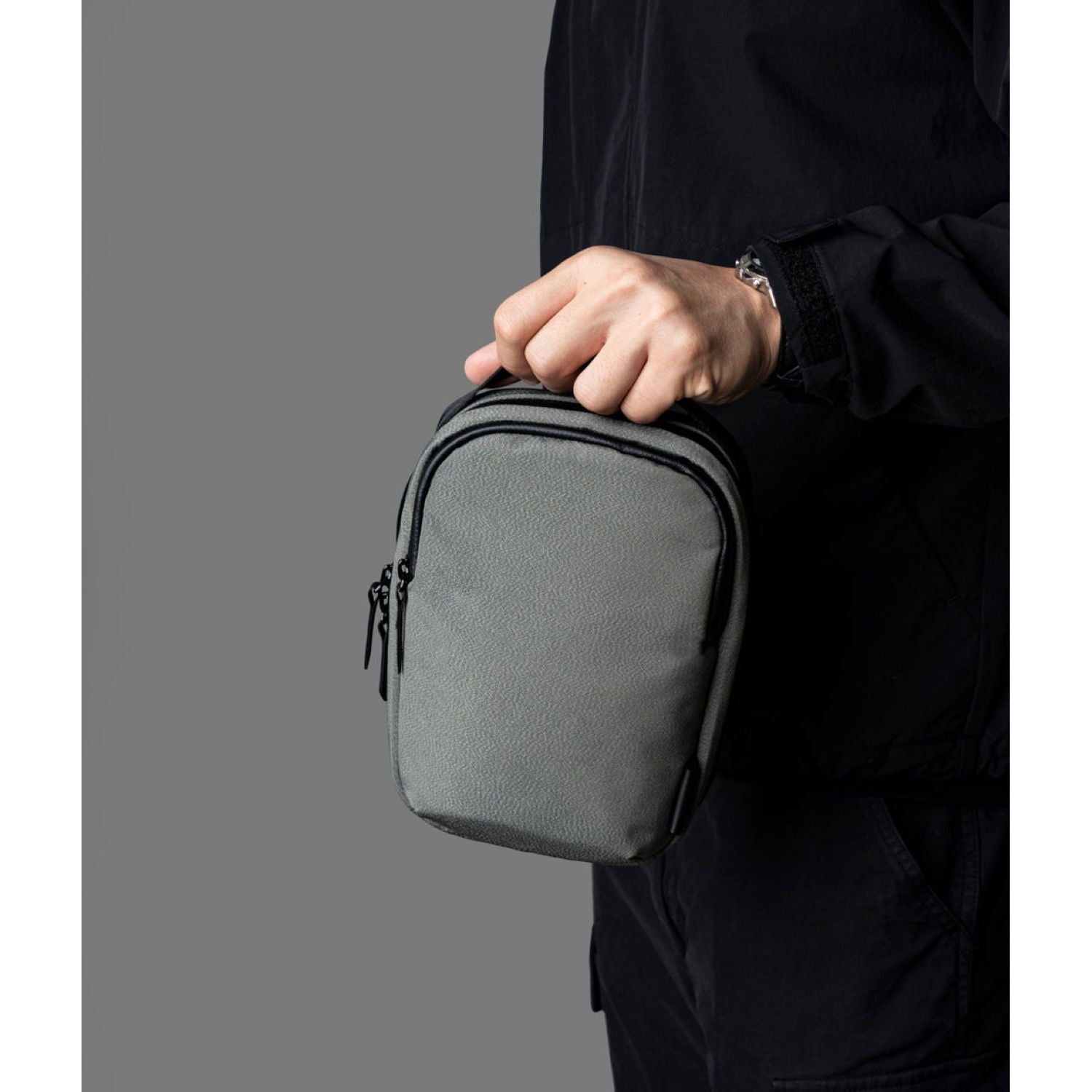 ALPAKA Metro Sling V2 Axoflux 300D (Grey)