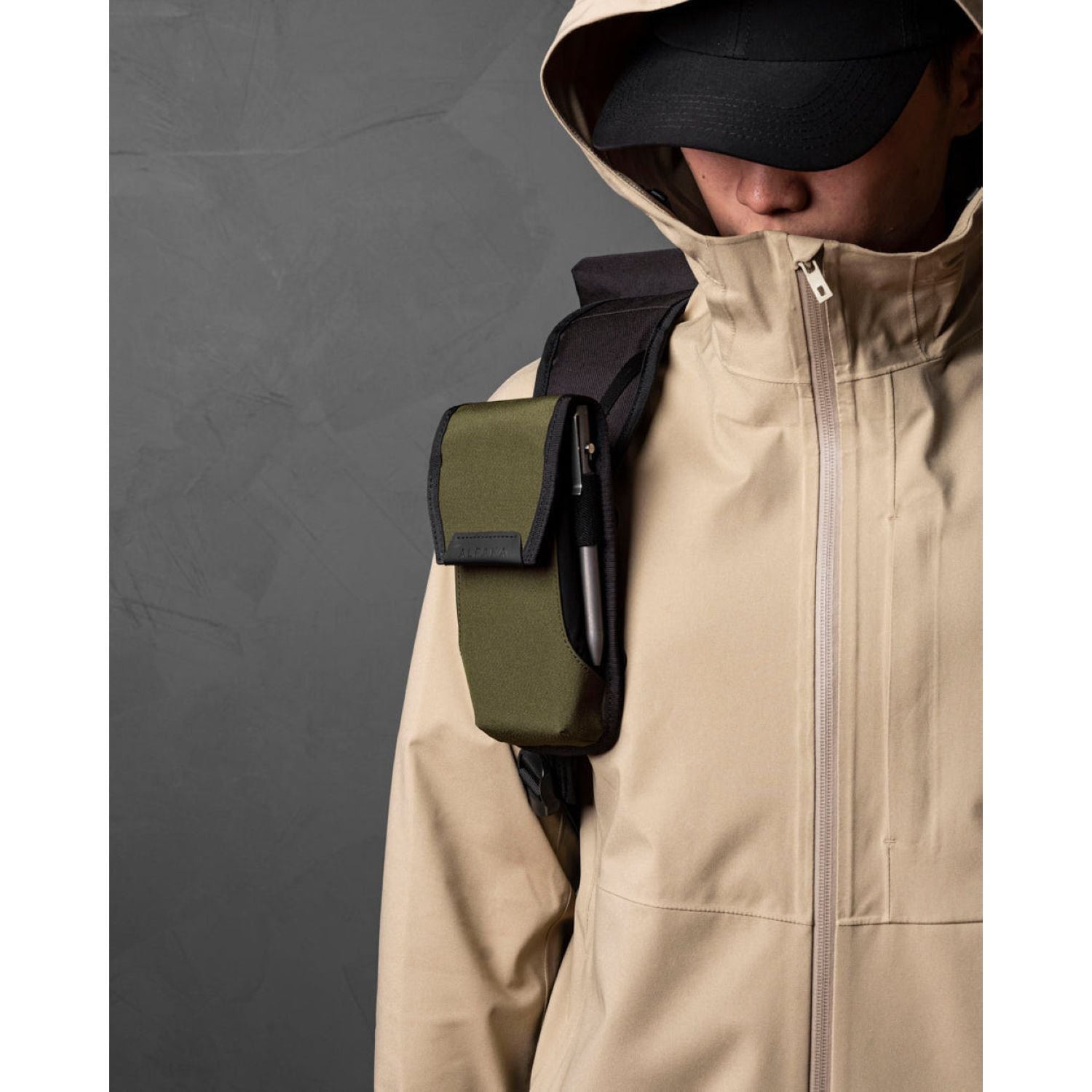 ALPAKA Modular Phone Sling V2 Axoflux 300D (Army Green)