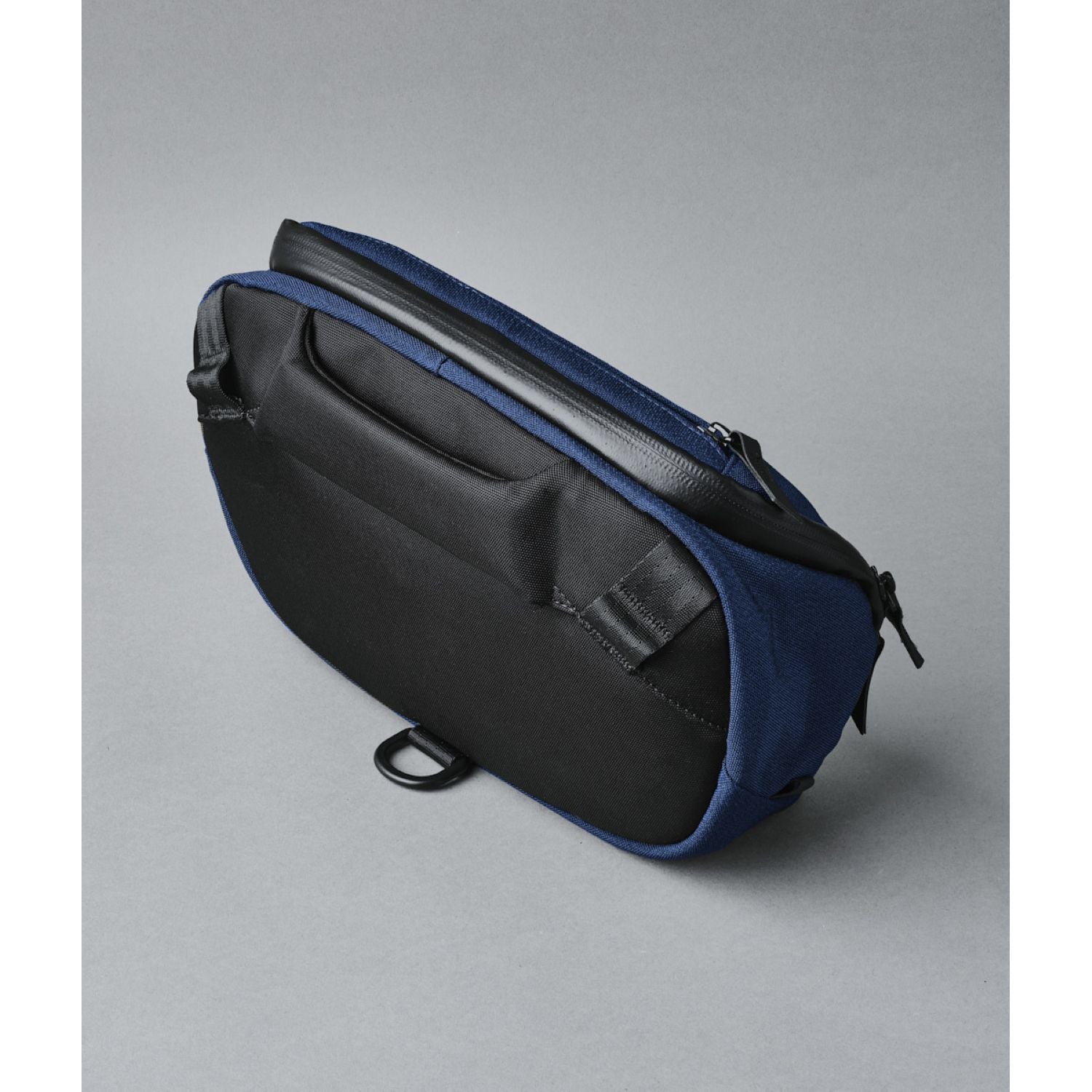 ALPAKA Vertex Pouch Axoflux 600D (Blue)