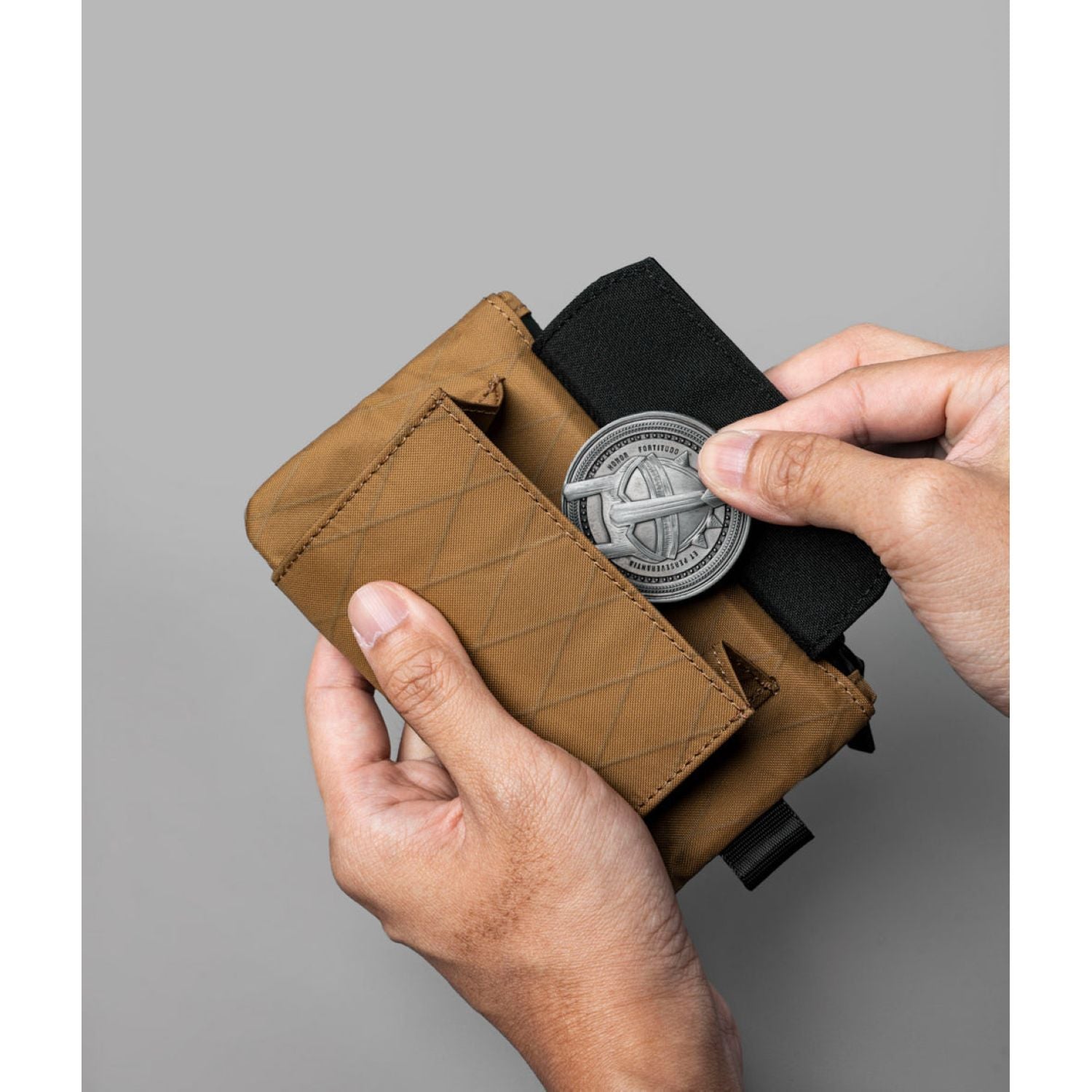 ALPAKA Zip Pouch Coin X-Pac VX21 (Coyote Brown)