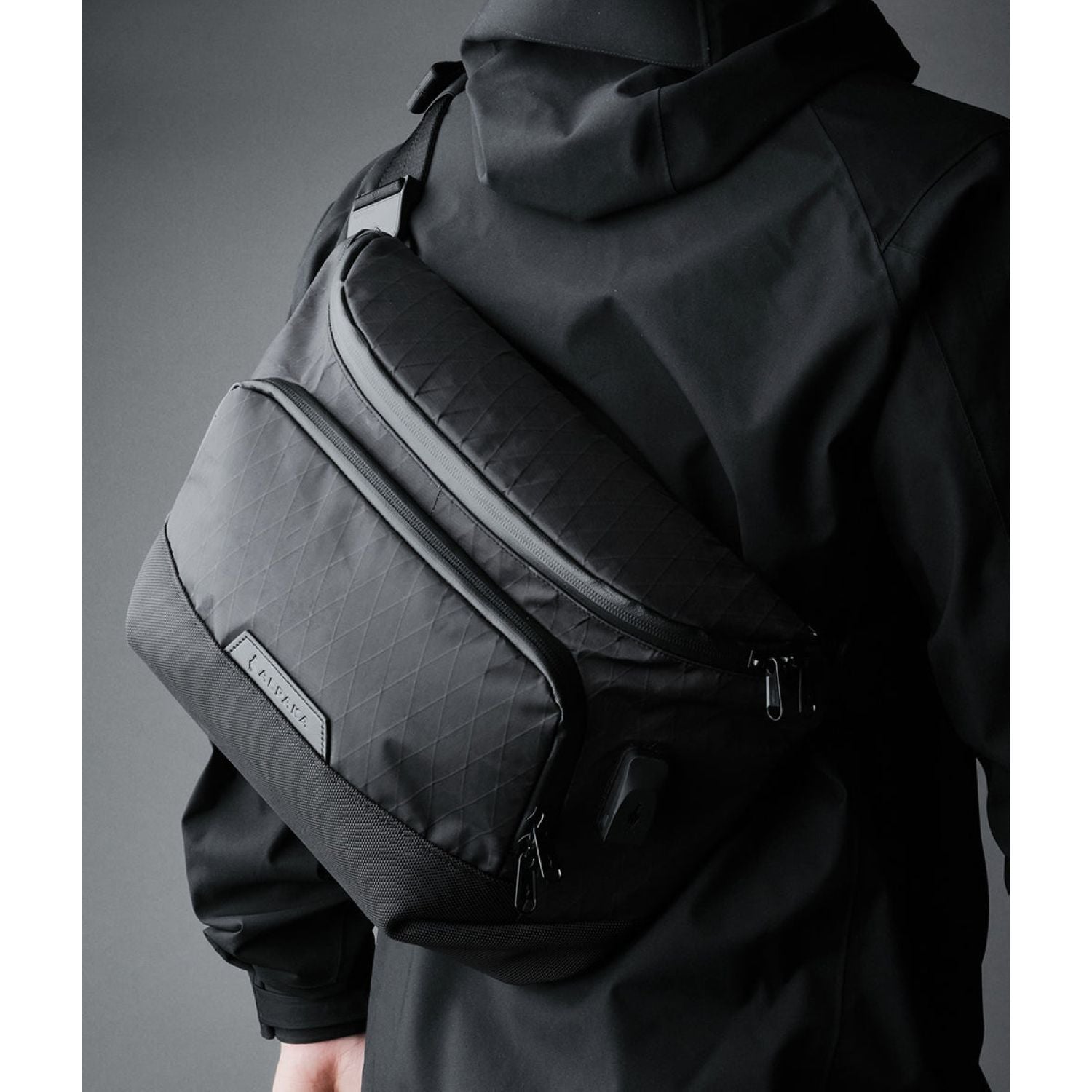 ALPAKA Bravo Sling Max V2 X-Pac VX21 (Black)