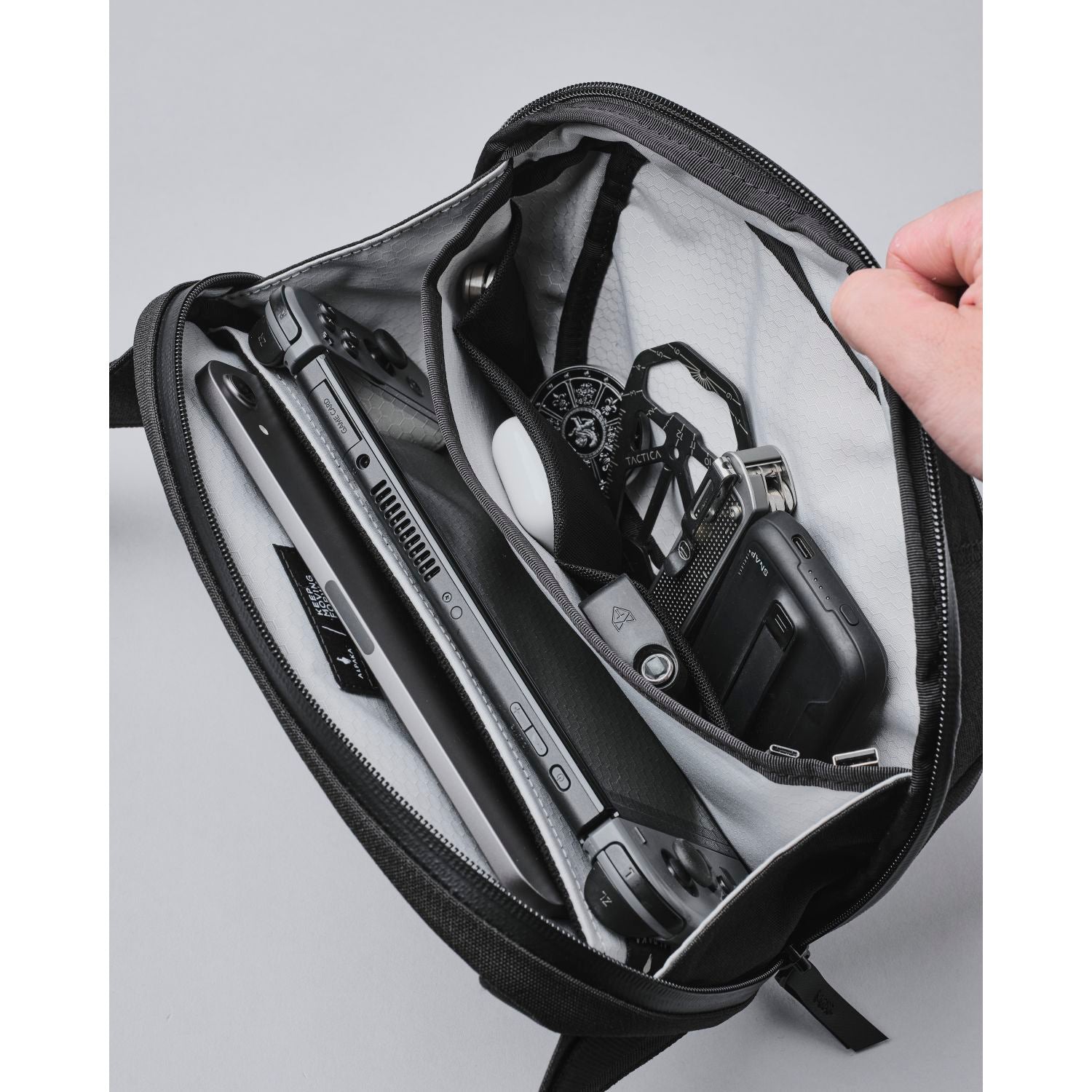 ALPAKA Bravo Waist Pack Axoflux 600D (Black)