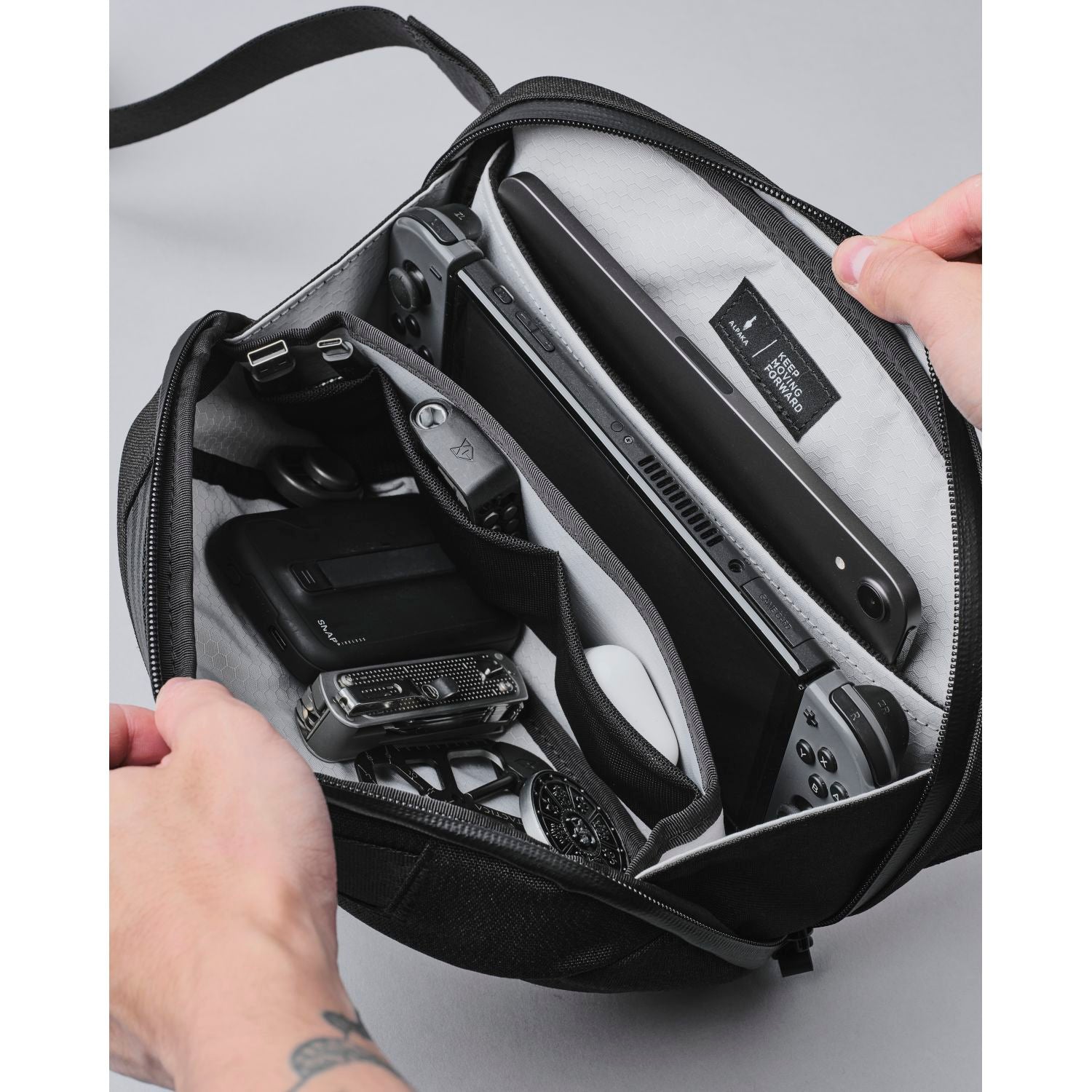 ALPAKA Bravo Waist Pack Axoflux 600D (Black)