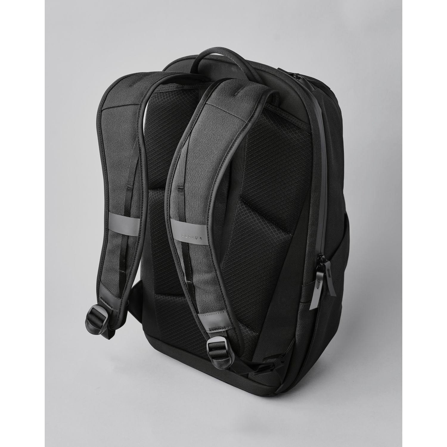 ALPAKA Elements Backpack Pro Axoflux 600D (Black)