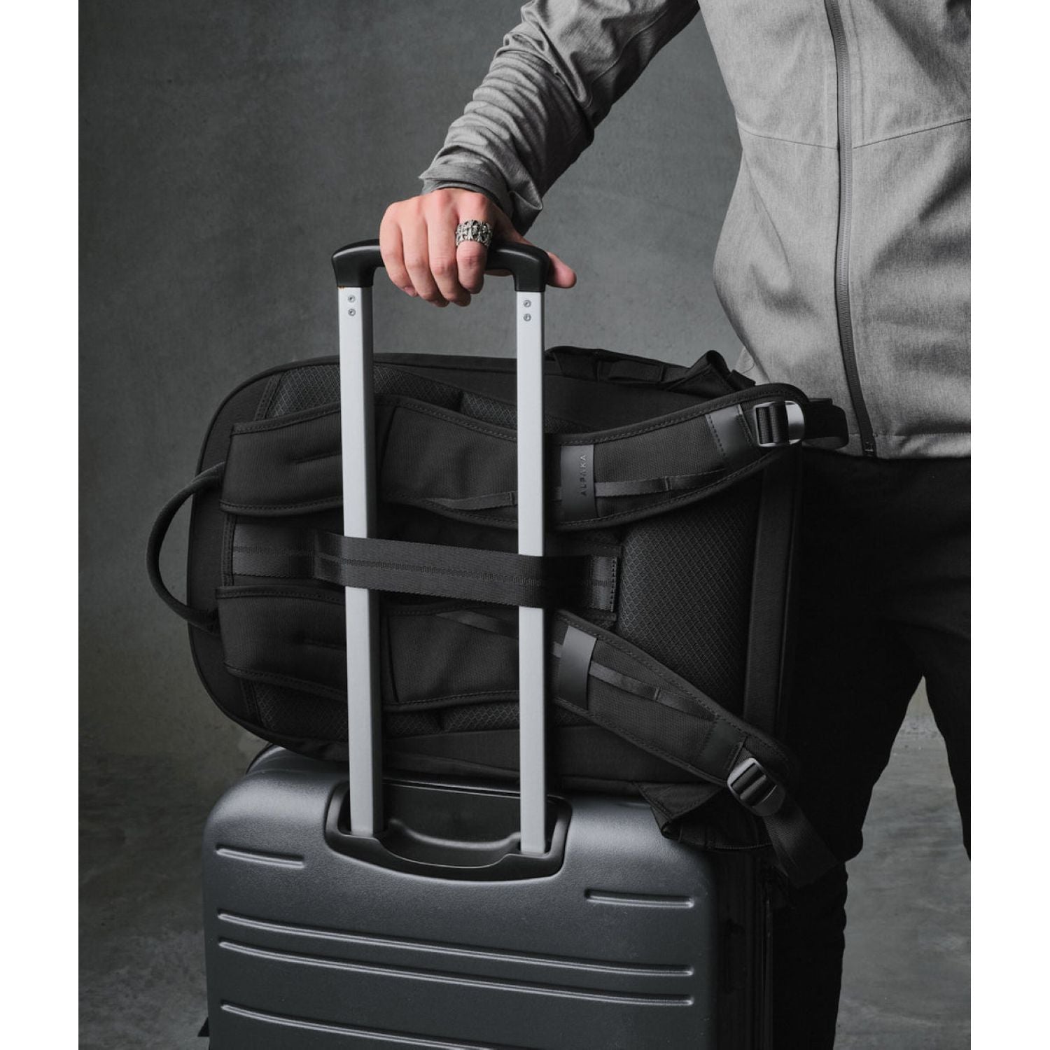 ALPAKA Elements Backpack Pro VX42 (Black)