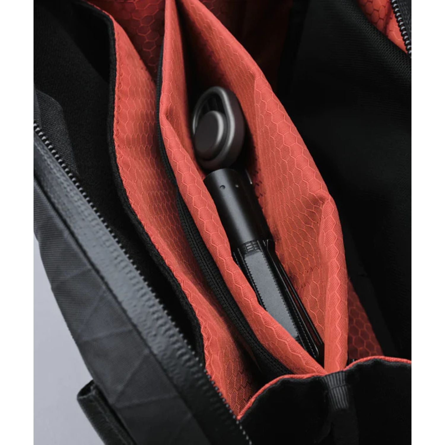 ALPAKA Elements Tech Case Max X-Pac VX21 (Black)