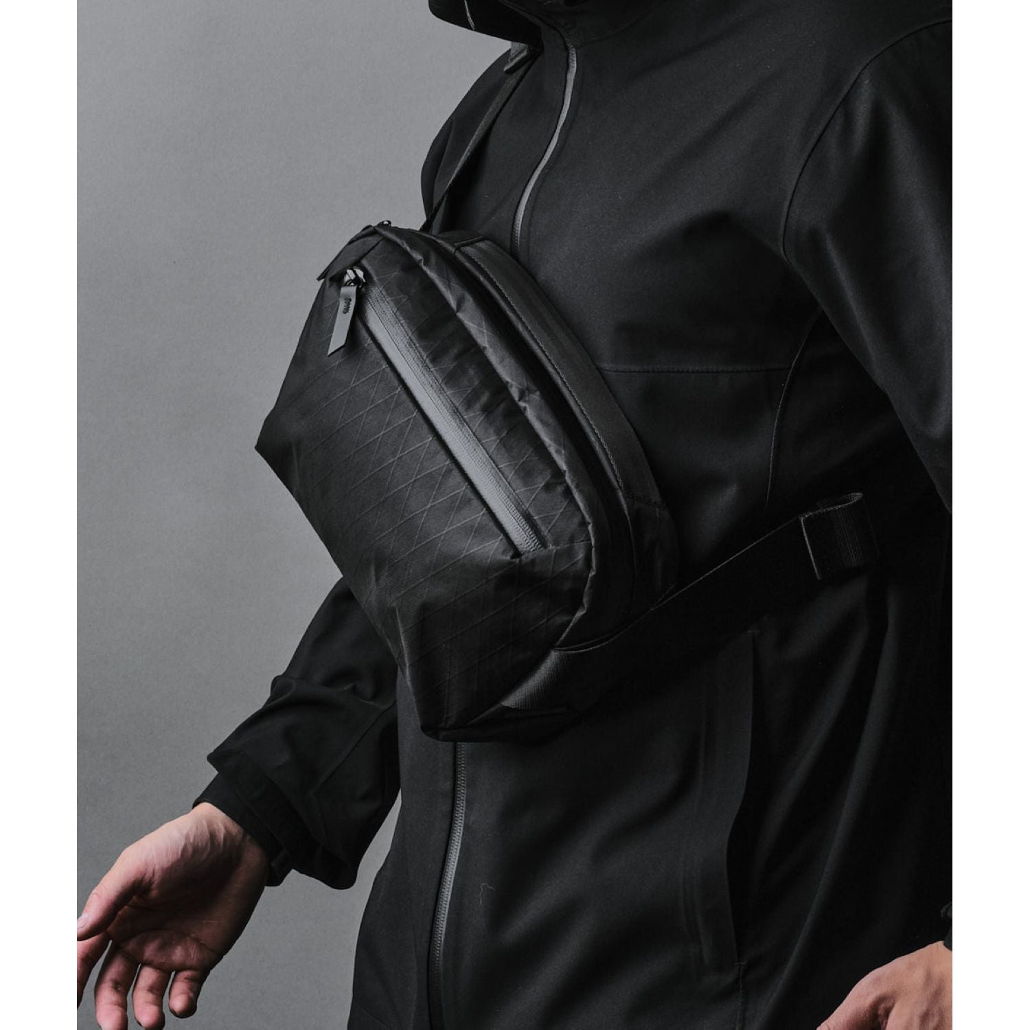 ALPAKA Go Sling Mini V2 X-Pac V21 (Black)
