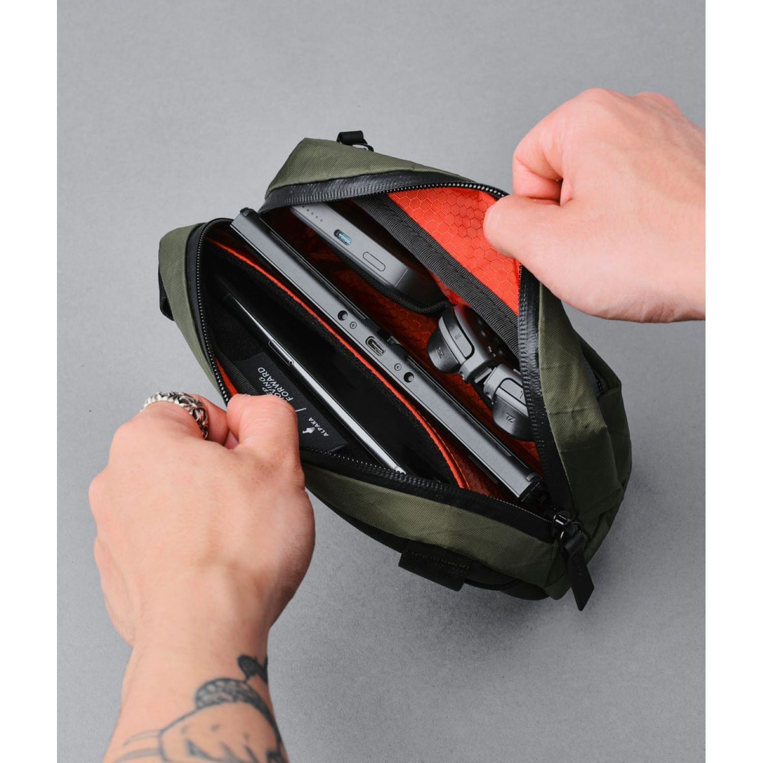 ALPAKA Go Sling Nano X-Pac VX21 (Dark Green)