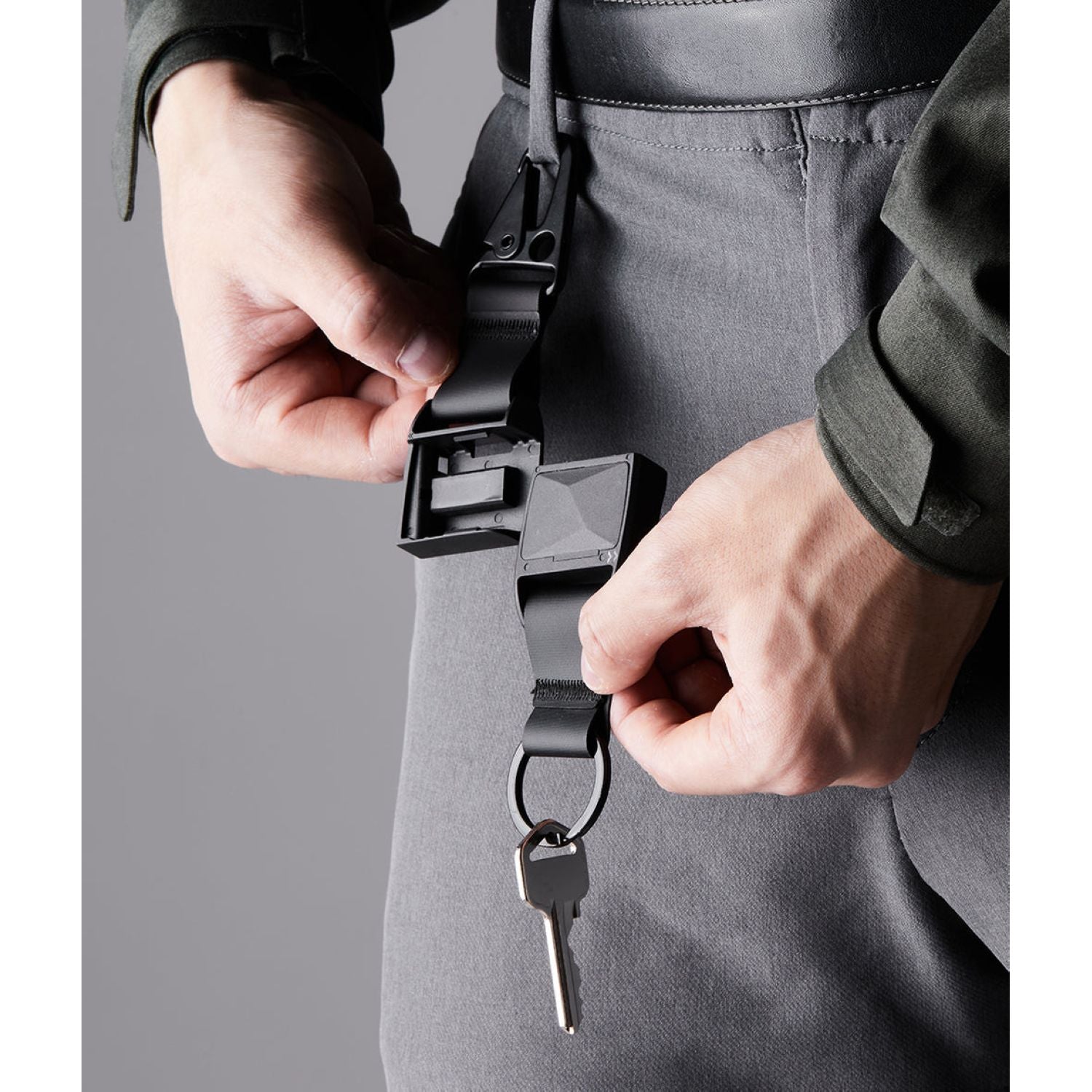 ALPAKA Maglockz Key Chain (Black)