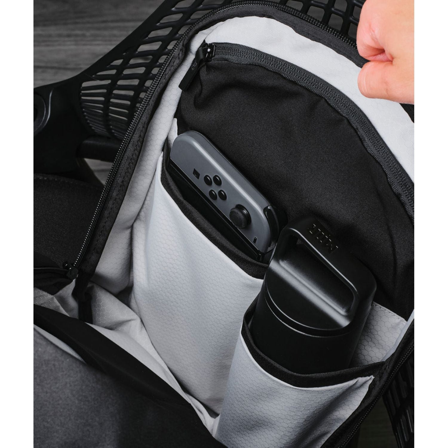 ALPAKA Metro Backpack Axoflux 300D (Black)