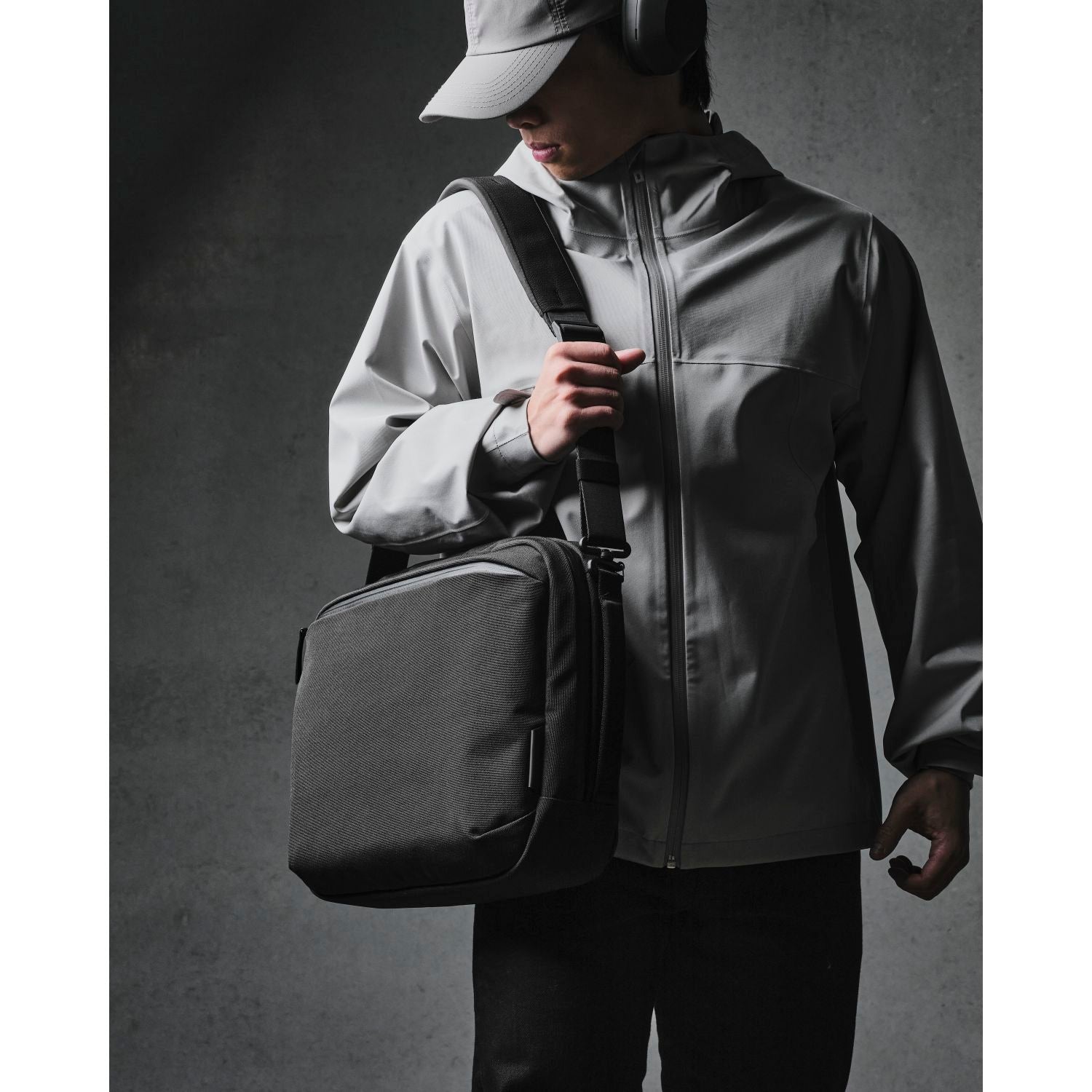 ALPAKA Tech Brief Pro Axoflux 600D (Black)