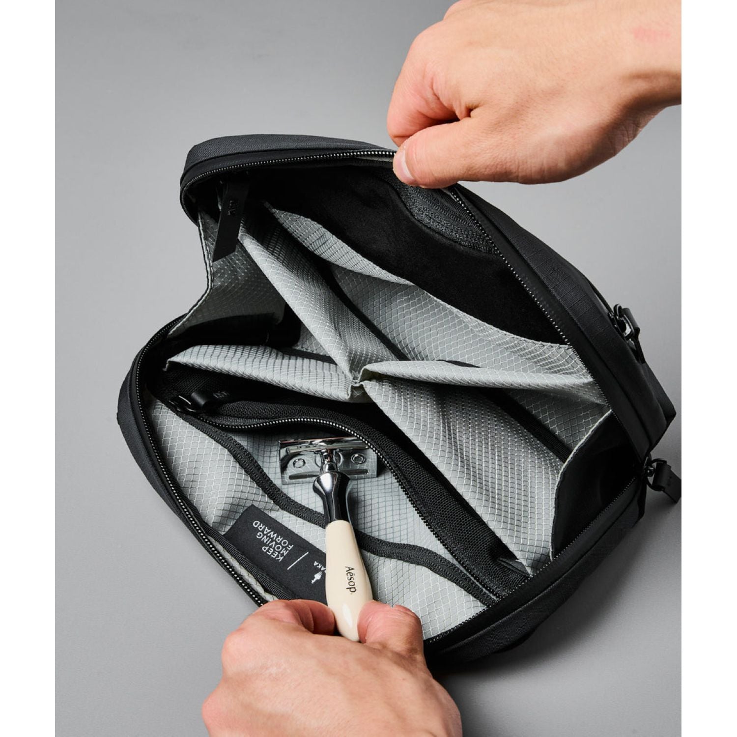 ALPAKA Toiletry Bag (Black)