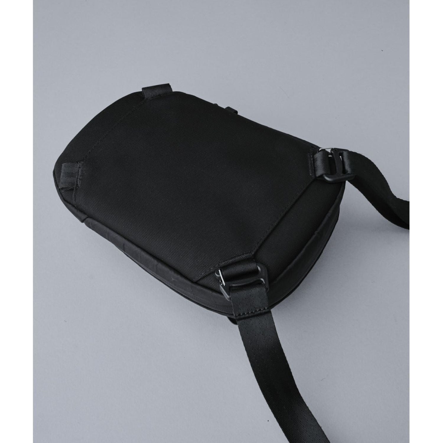 ALPAKA Vertical Sling X-Pac VX21 (Black)