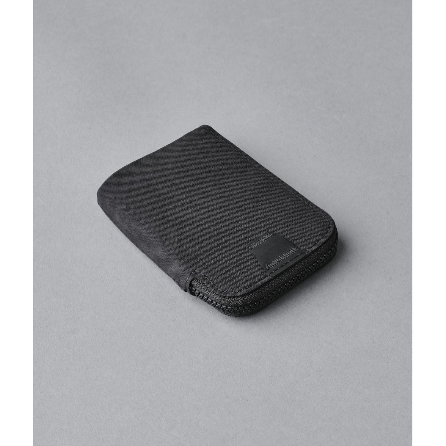 ALPAKA Zip Card Pouch 200D (Black)