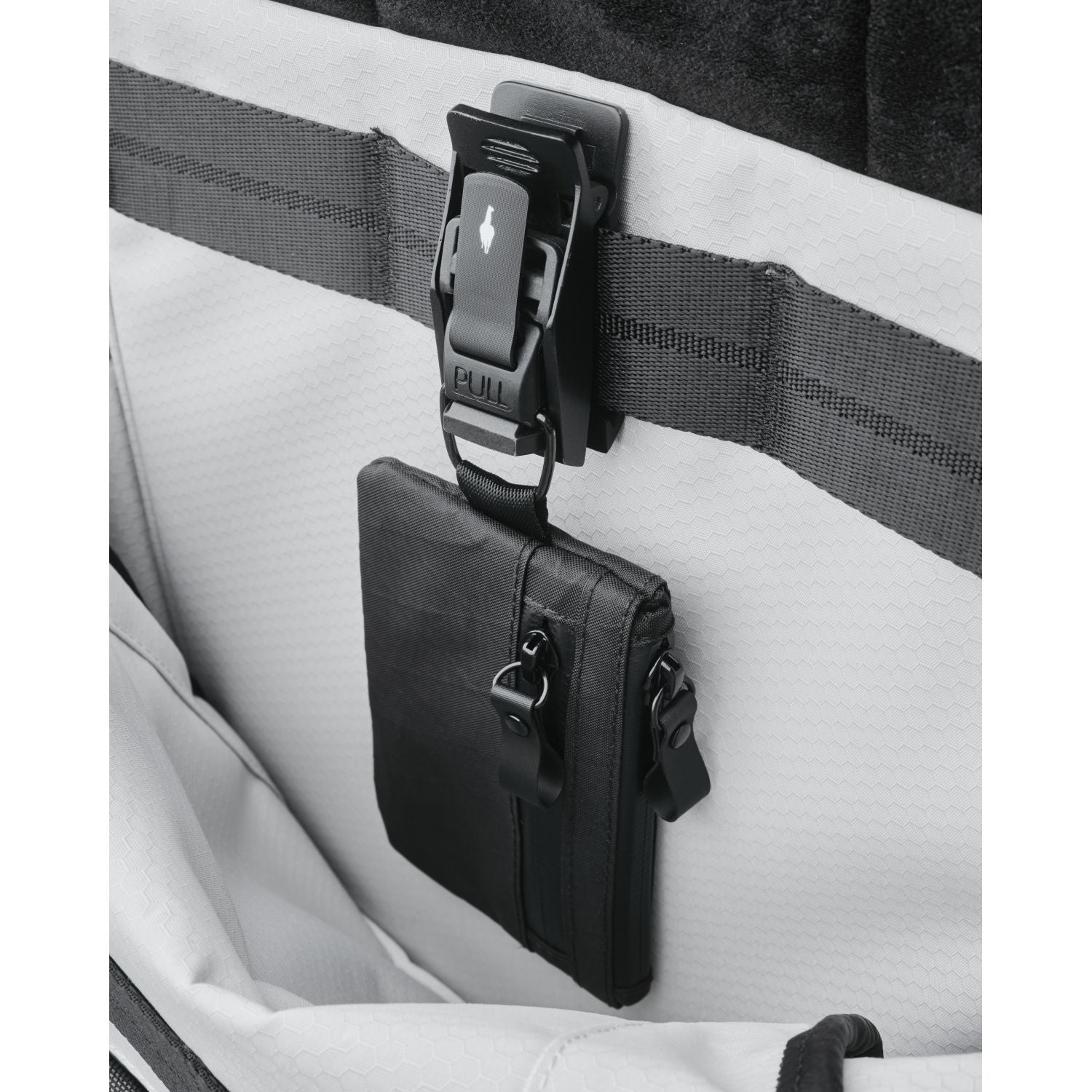 ALPAKA Zip Pouch VX21 (Black)