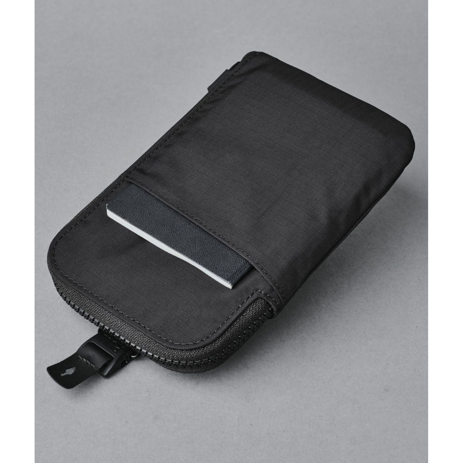 ALPAKA Zip Travel Wallet 210D (Black)