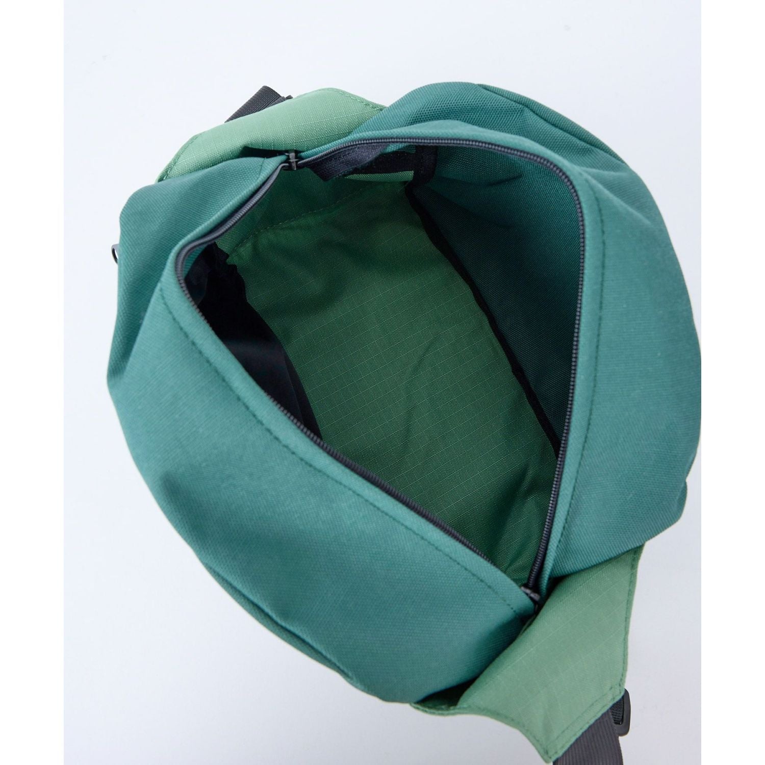 Anello Anywhere Shoulder Bag (Green)