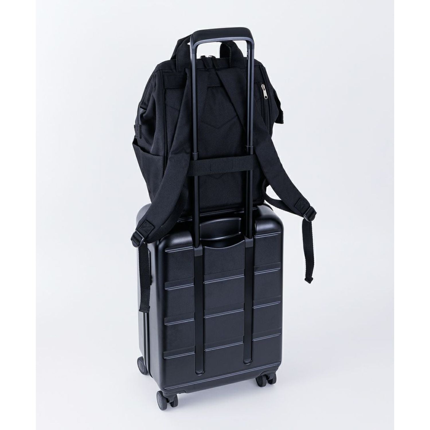 Anello Beverly Kuchigane Backpack R (Navy)