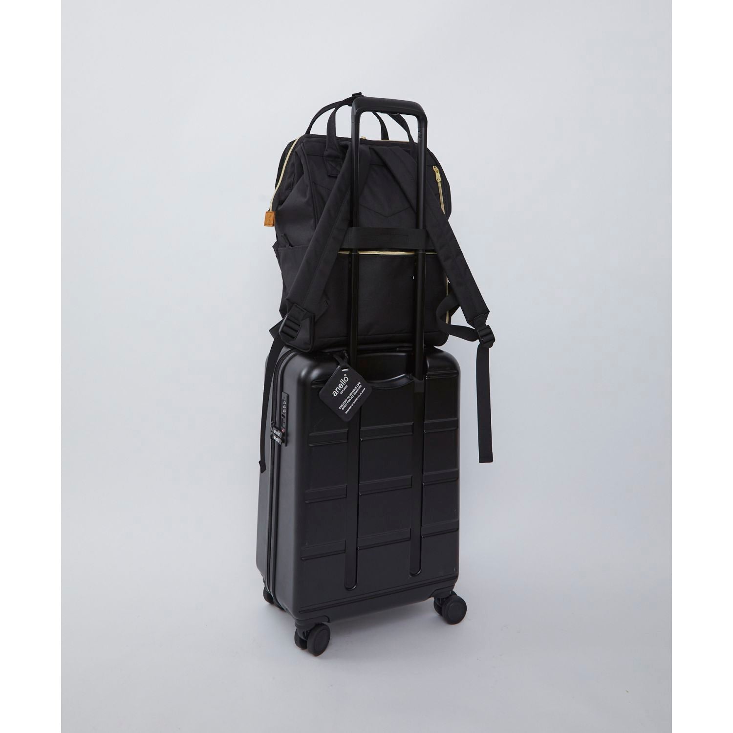 Anello Cross Bottle Kuchigane Backpack L (Black)