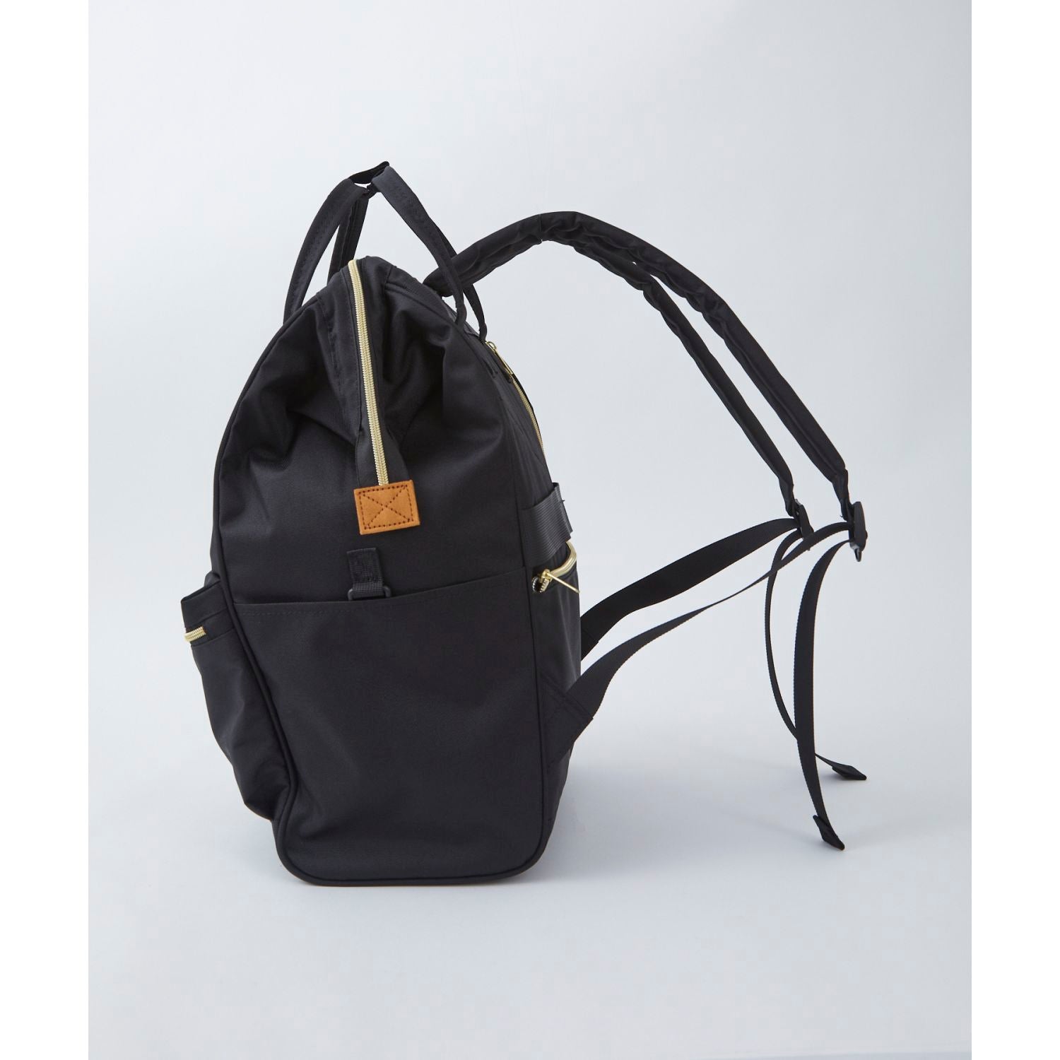 Anello Cross Bottle Kuchigane Backpack L (Black)