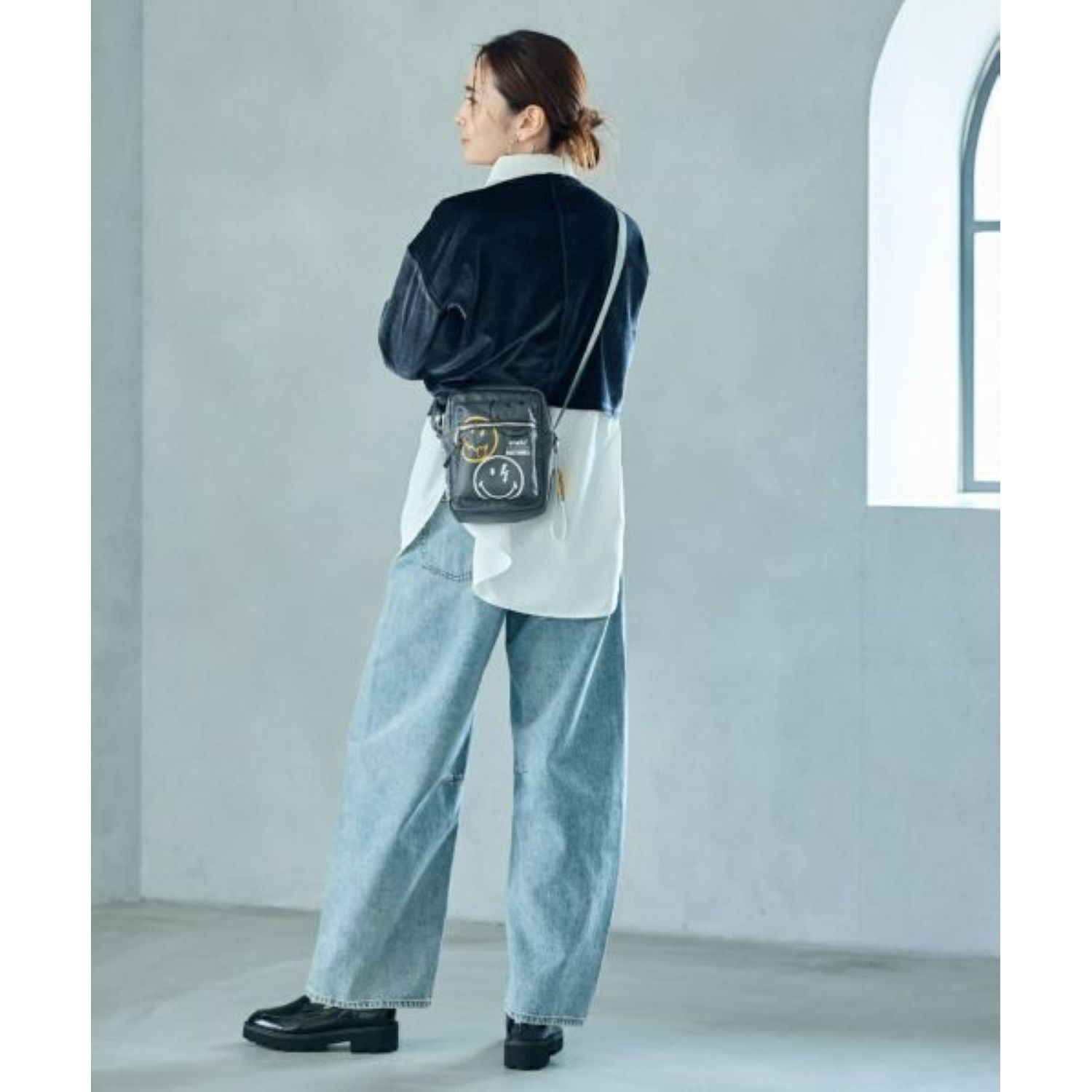 Anello SmileyWorld Charm Mini Shoulder Bag (Blue)