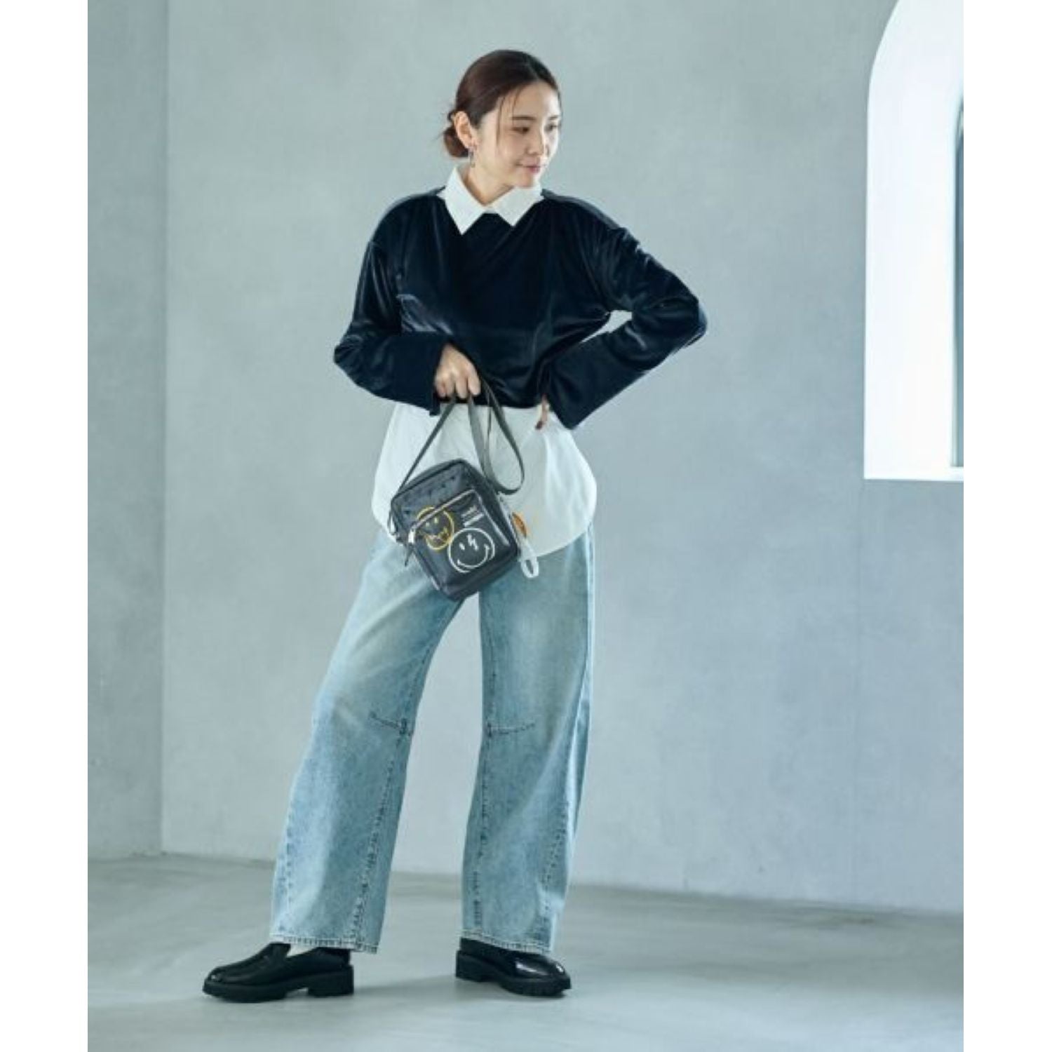 Anello SmileyWorld Charm Mini Shoulder Bag (Grey)