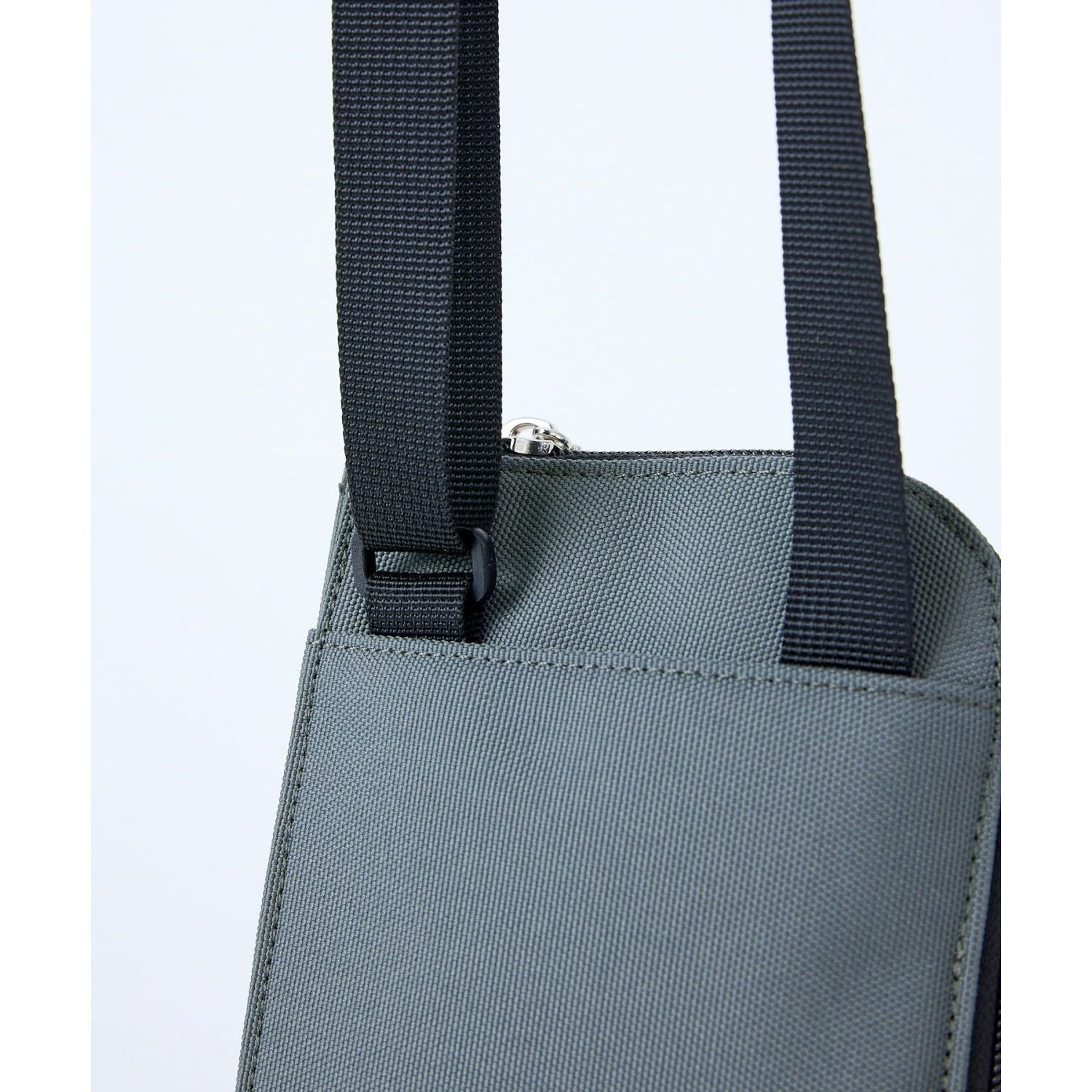 Anello To Go Rounded Zip Mini Shoulder Bag (Grey)