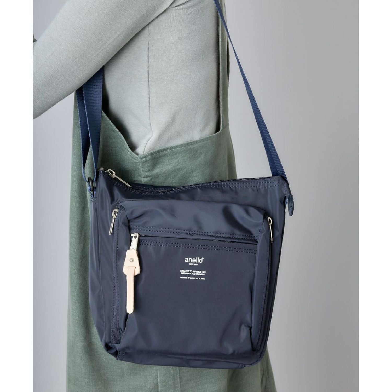 Anello Urban O.D. Shoulder Bag (Khaki)