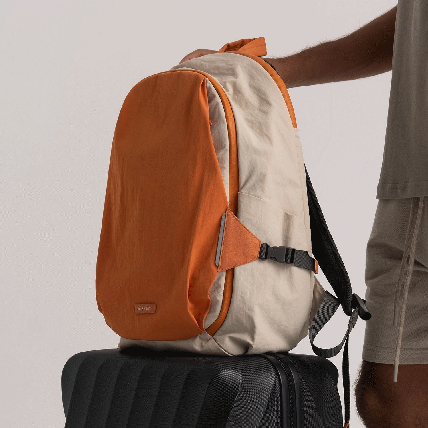 Bagsmart Soar 180 Open Clamshell Travel Backpack 25L Set (Orange)