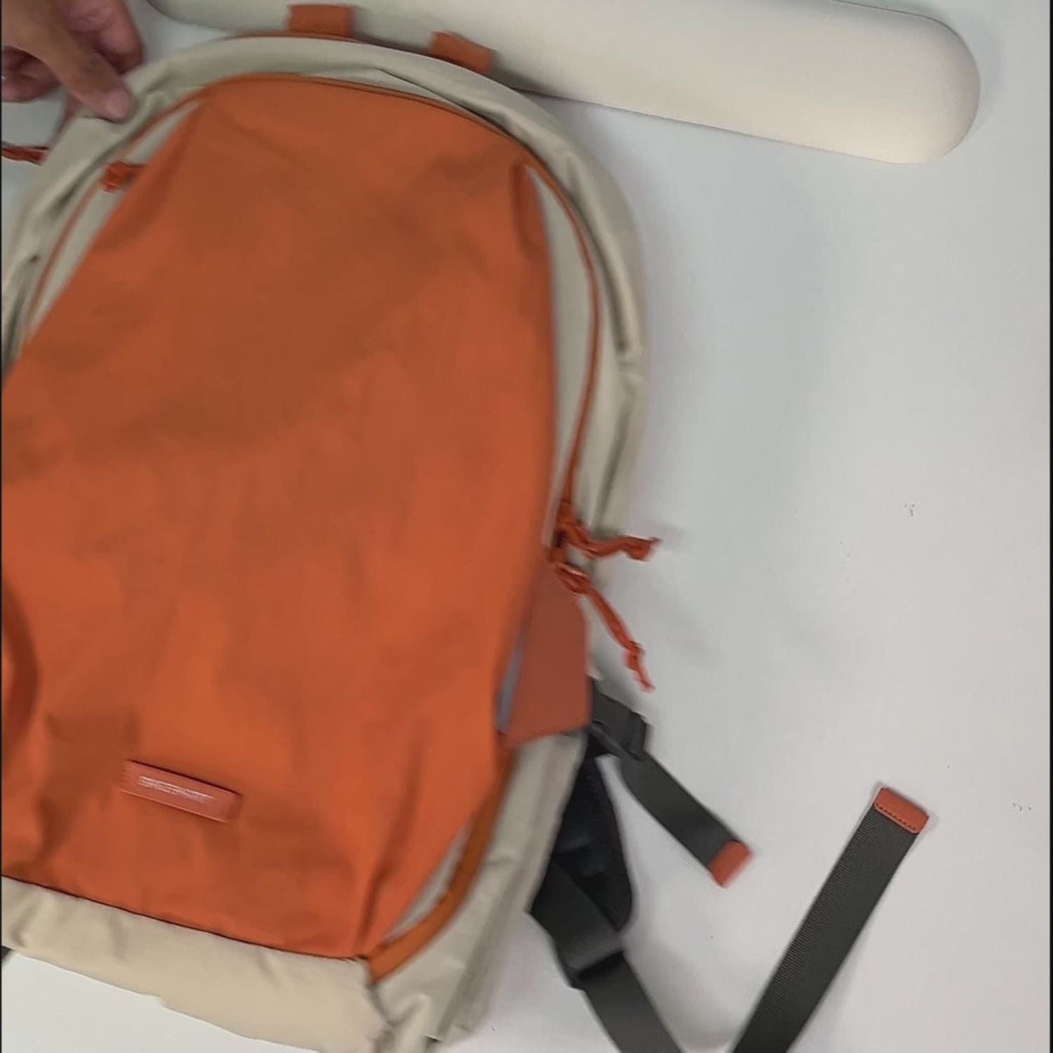 Bagsmart Soar 180 Open Clamshell Travel Backpack 25L Set (Orange)