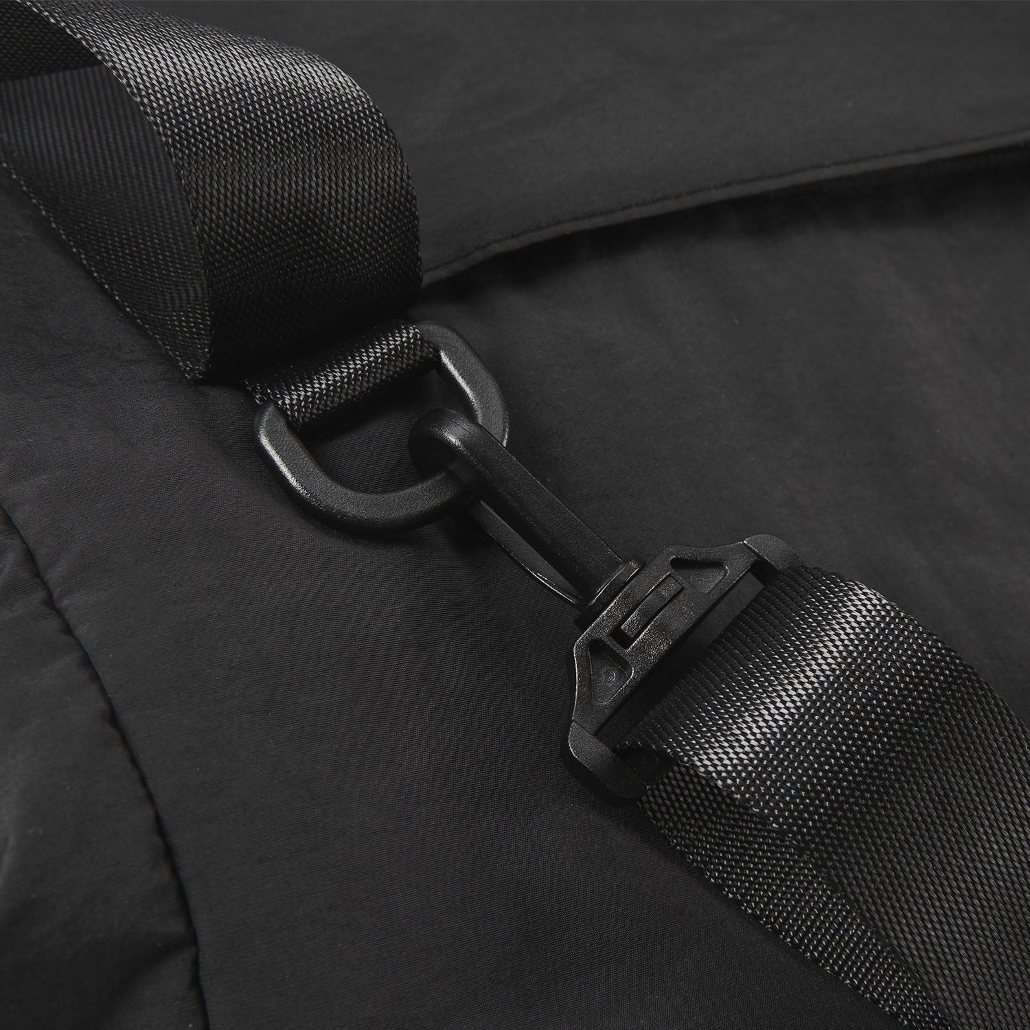 Bagsmart Zoraesque Duffel (Black)