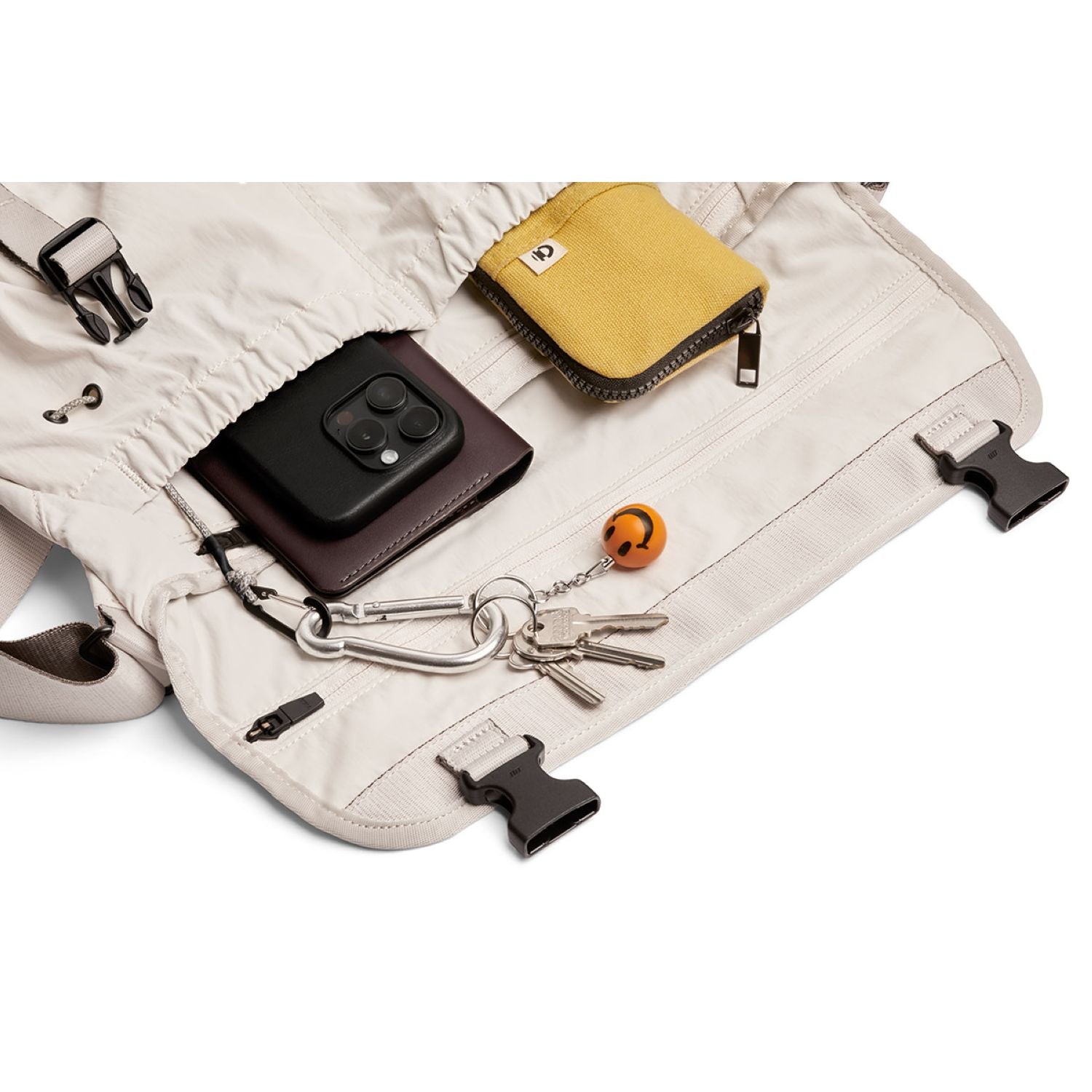 Bellroy Cinch Messenger Bag - Oat