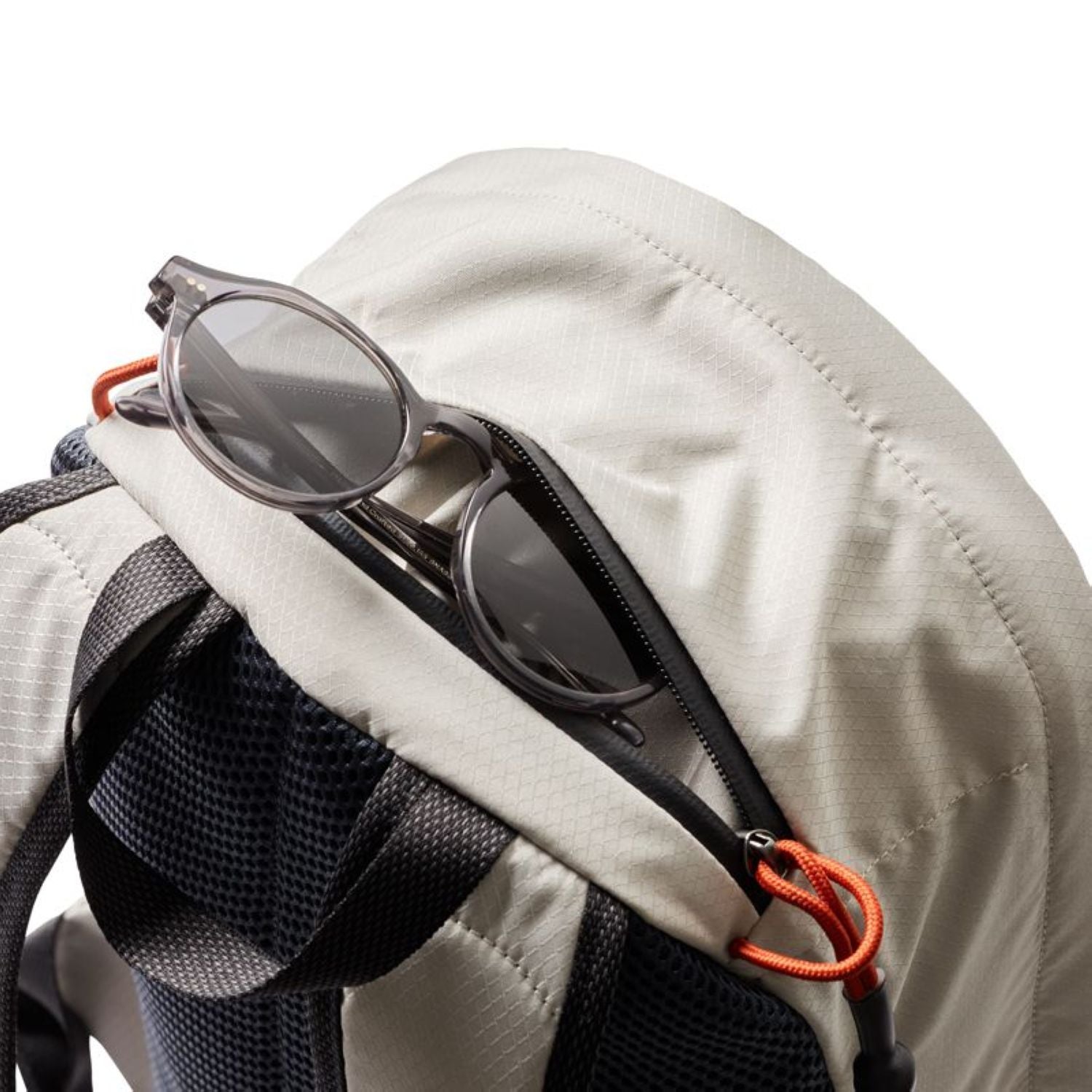 Bellroy Lite Daypack - Chalk