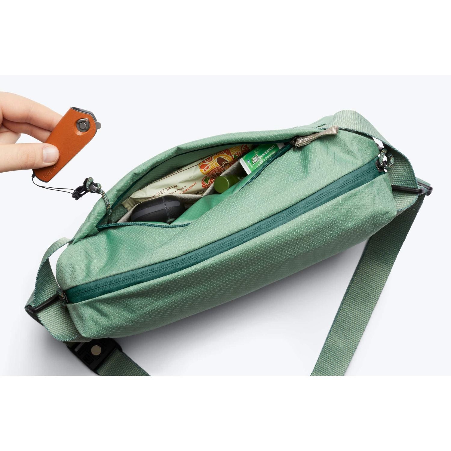 Bellroy Lite Sling - Moss