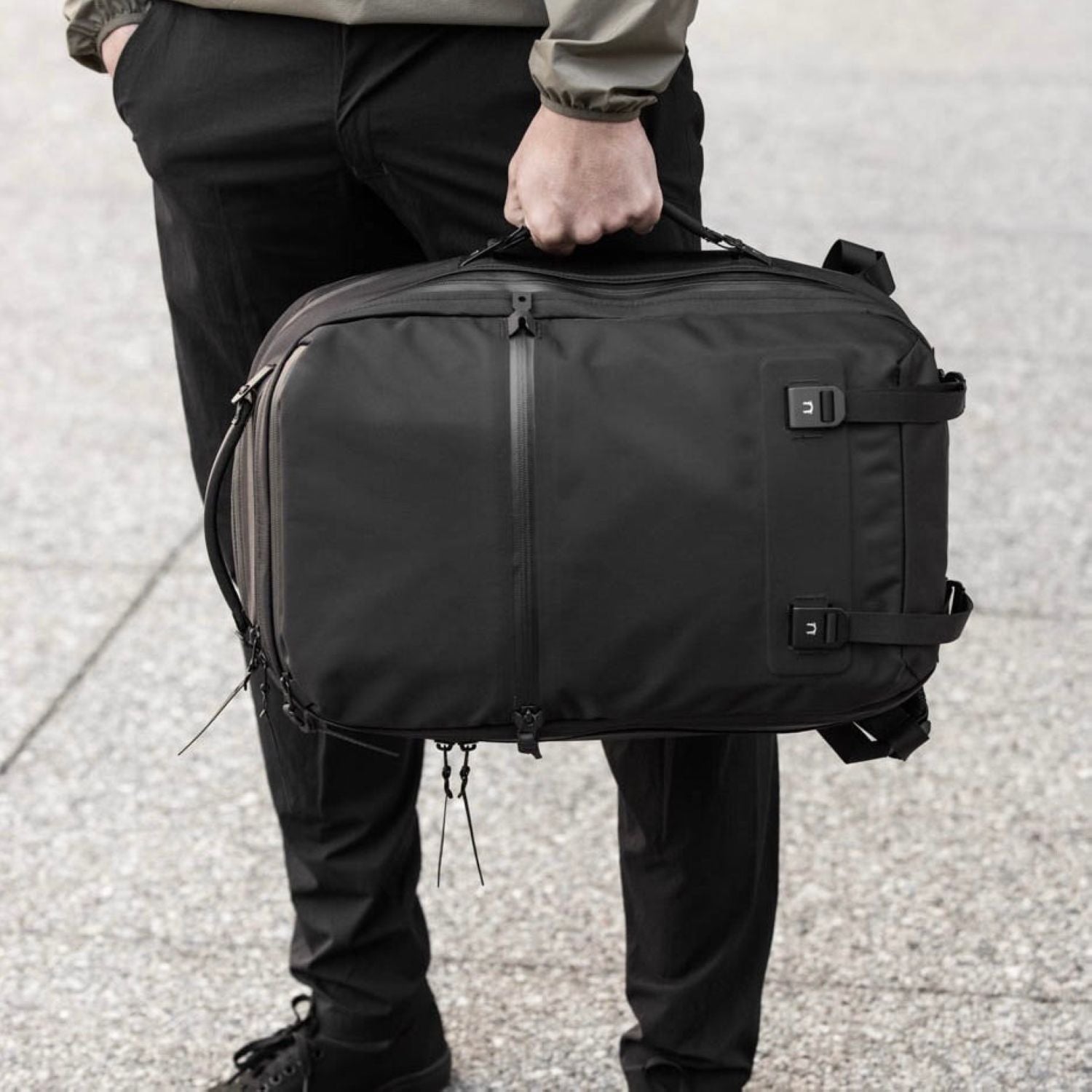 Black Ember Citadel 25 Handle - Black