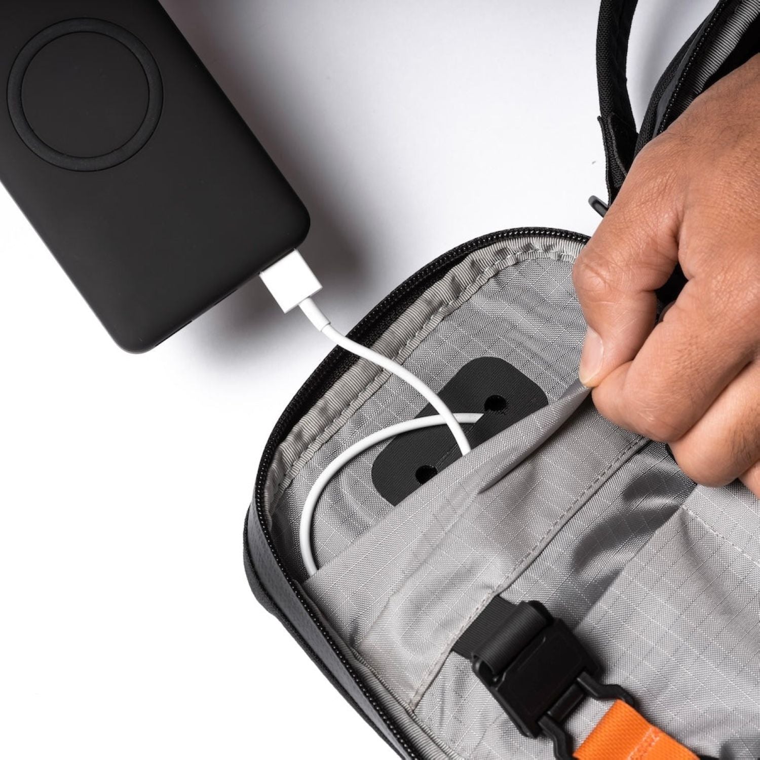 Black Ember (Limited Edition) Kompak Sling Bag 5L - Ember Orange