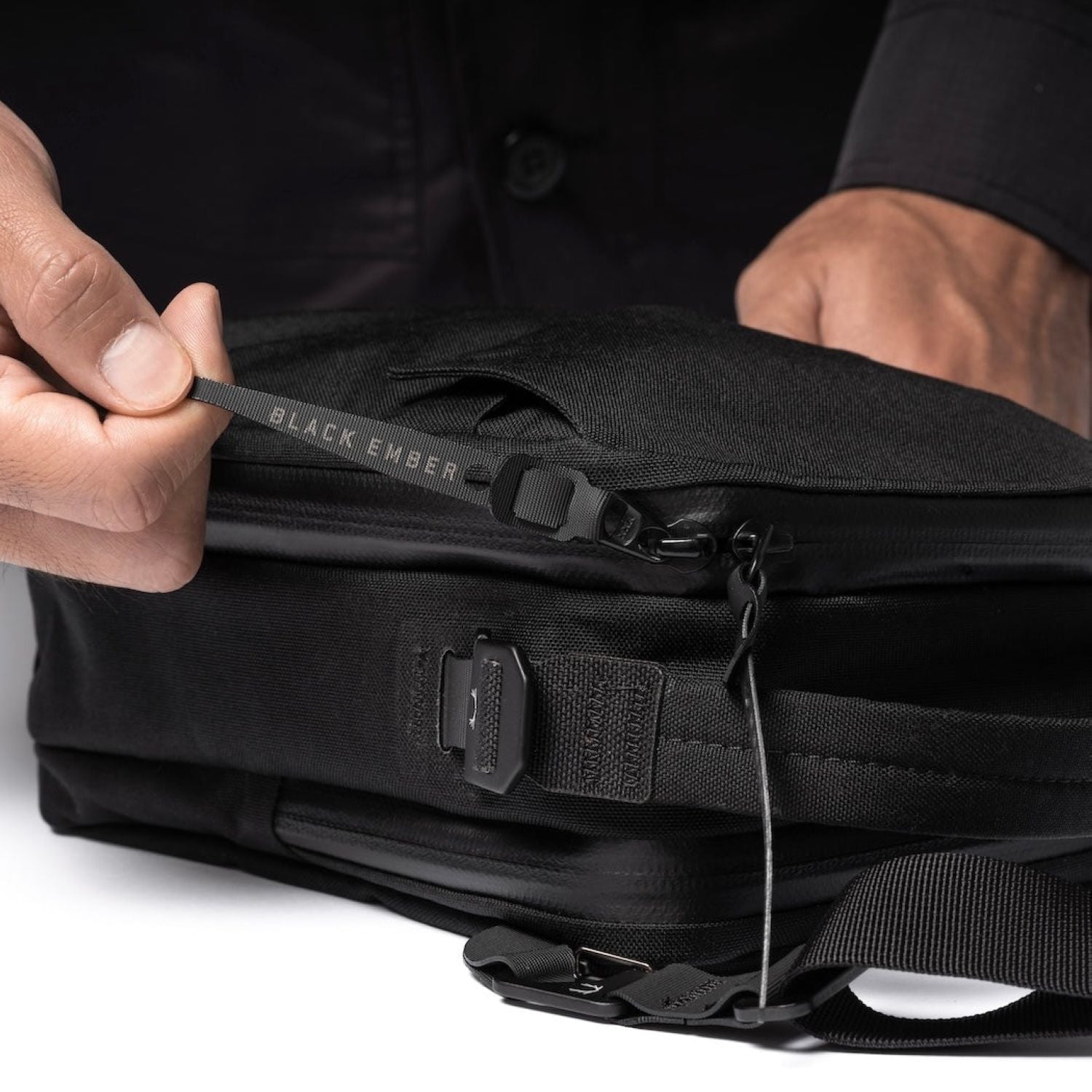 Black Ember (Limited Edition) Kompak Sling Bag 5L - Slate Blue