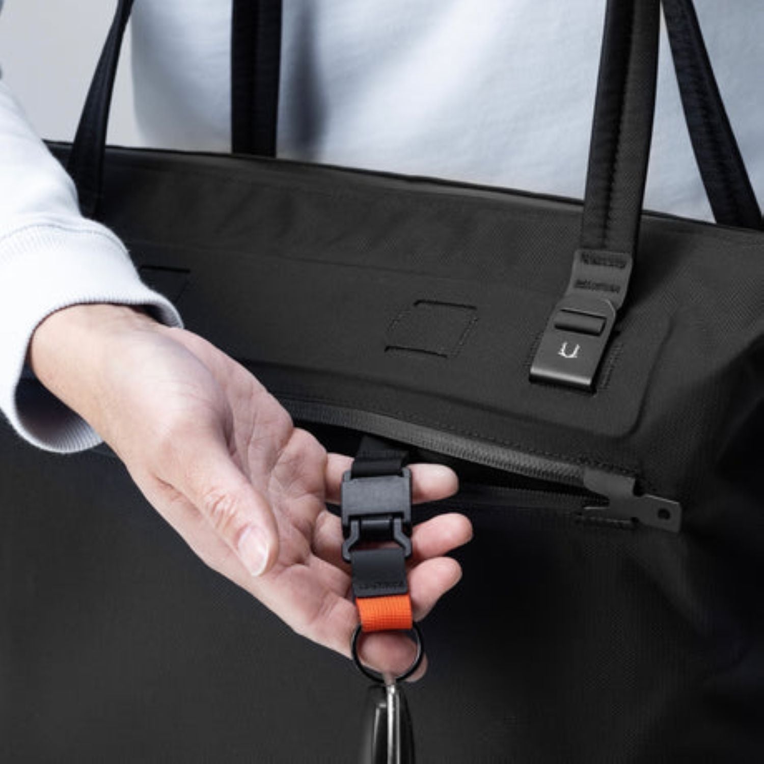 Black Ember Wpt 17" Laptop Tote Embertex Pfas Free 20L - Jet Black