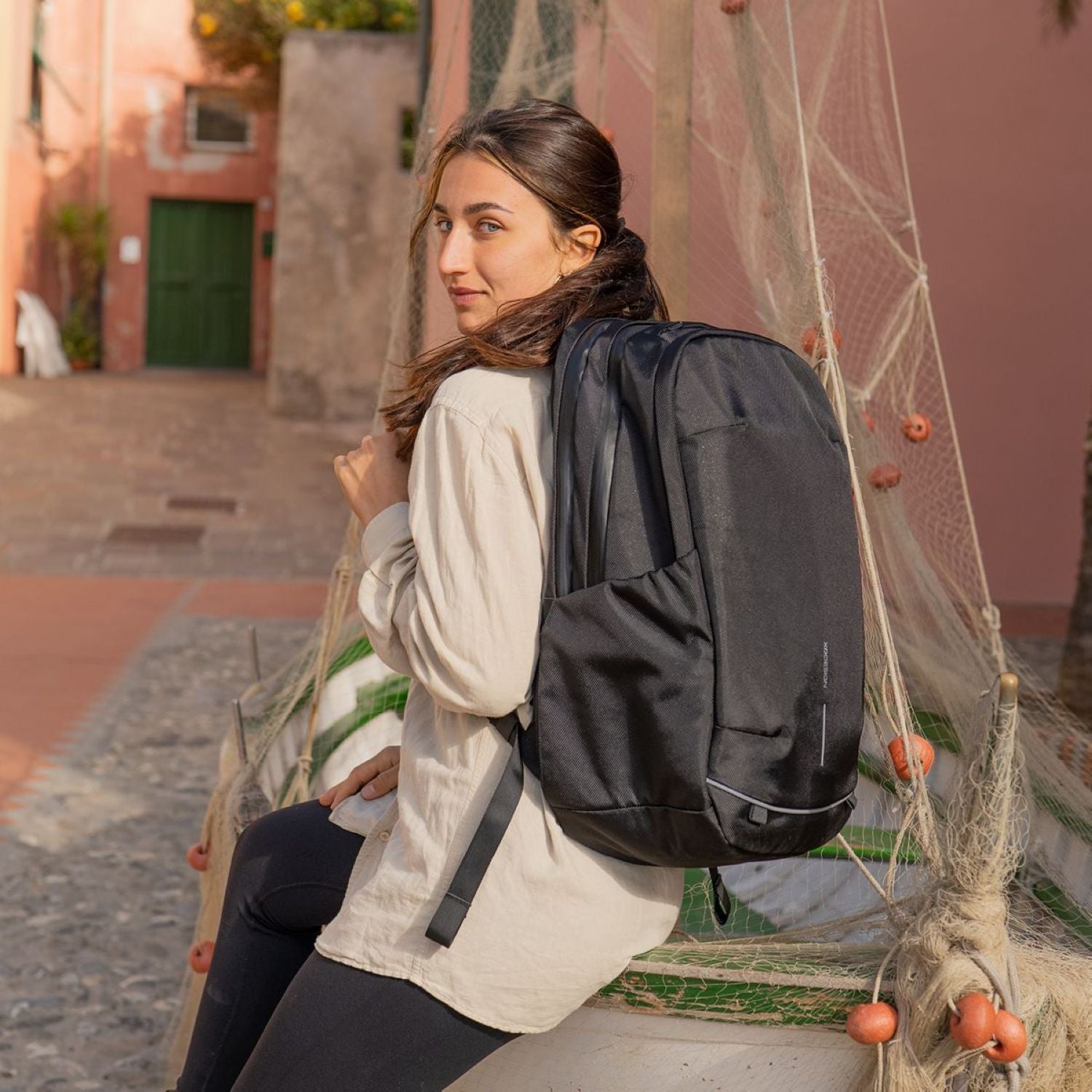 Bobby Explore Backpack - Black