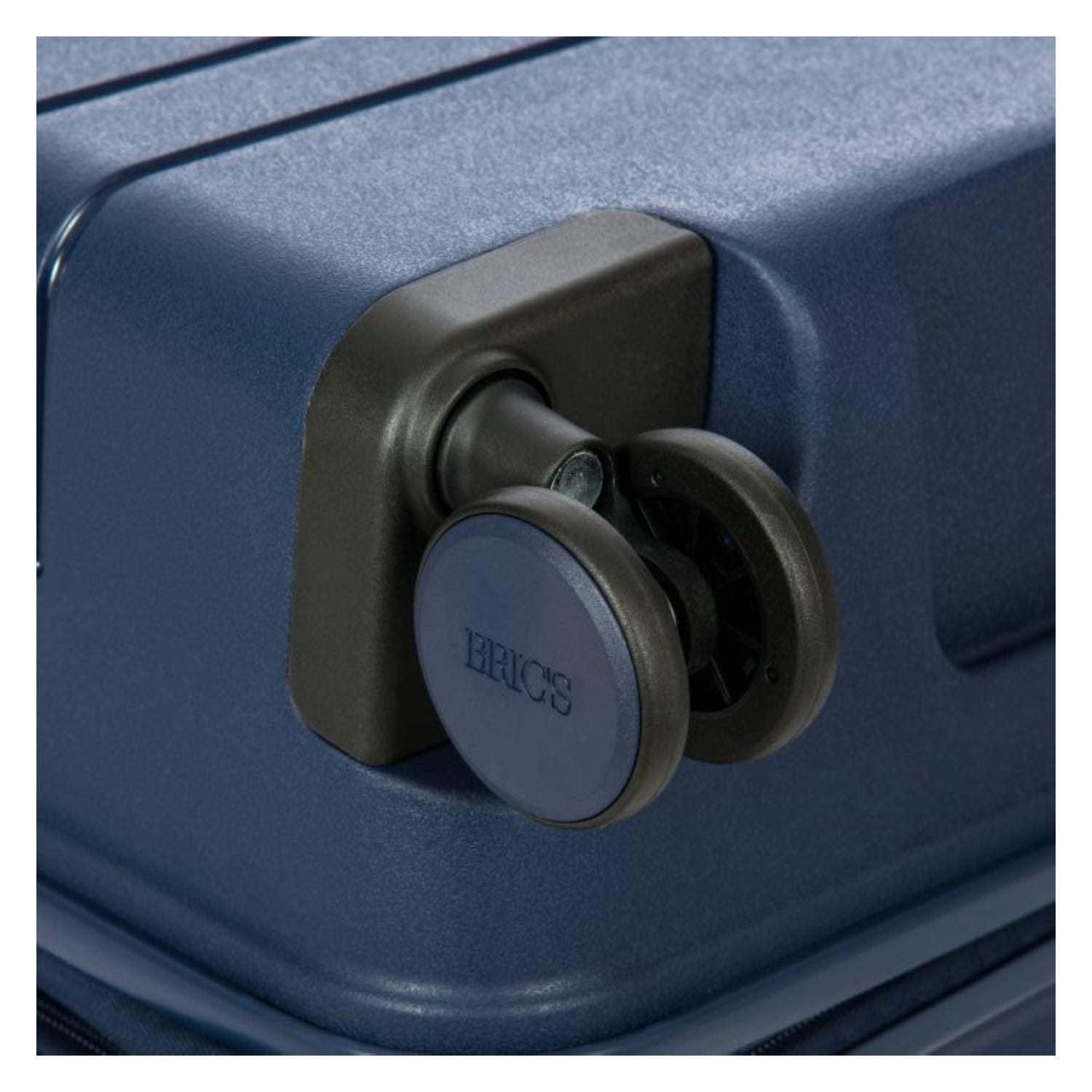 BRIC'S Ulisse 28" Expandable Medium Luggage Spinner (Ocean Blue)