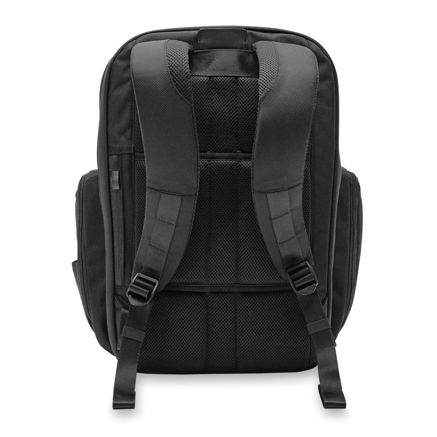 Briggs & Riley Baseline Traveler Backpack (Black)