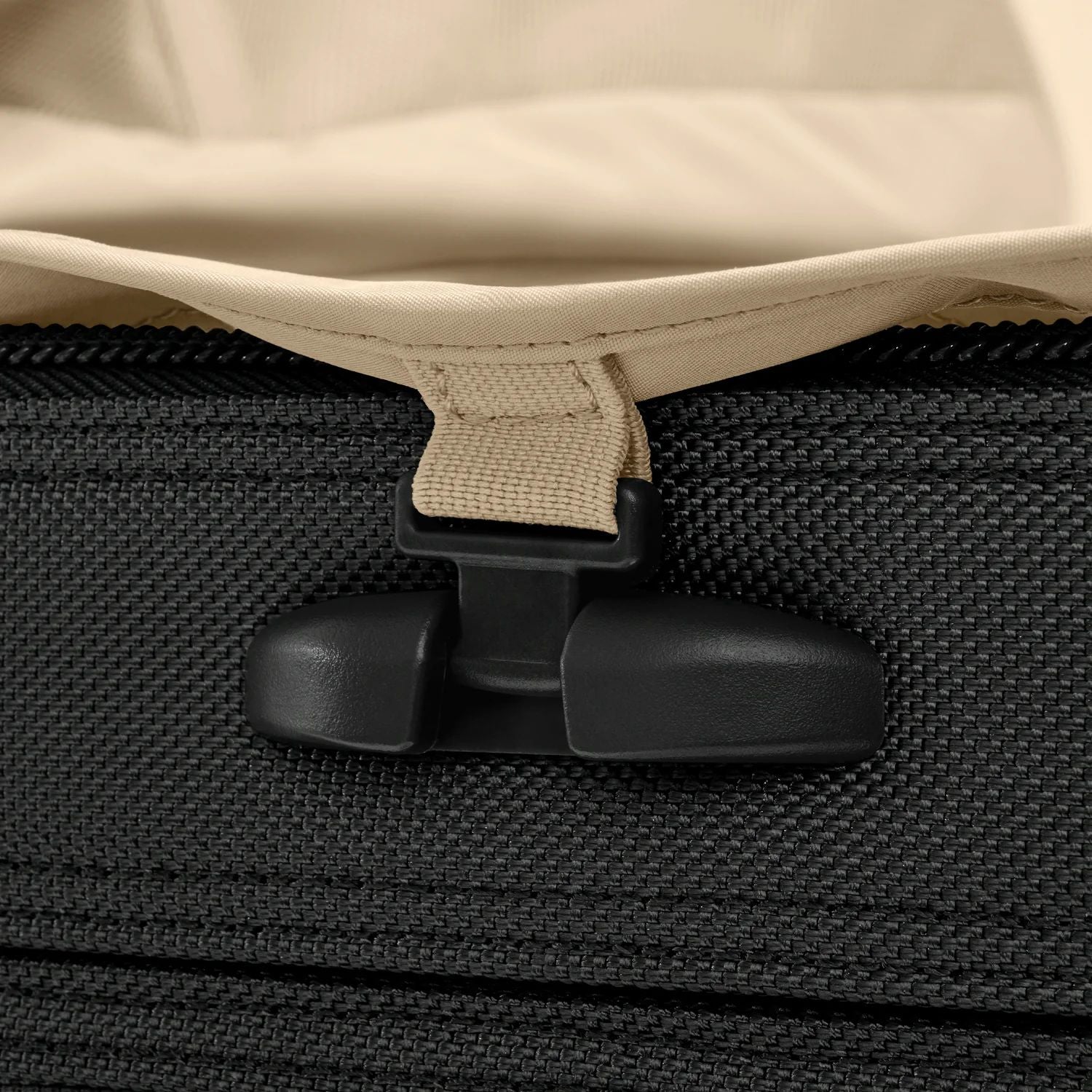 Briggs & Riley Baseline Compact Checked Expandable Spinner - Black