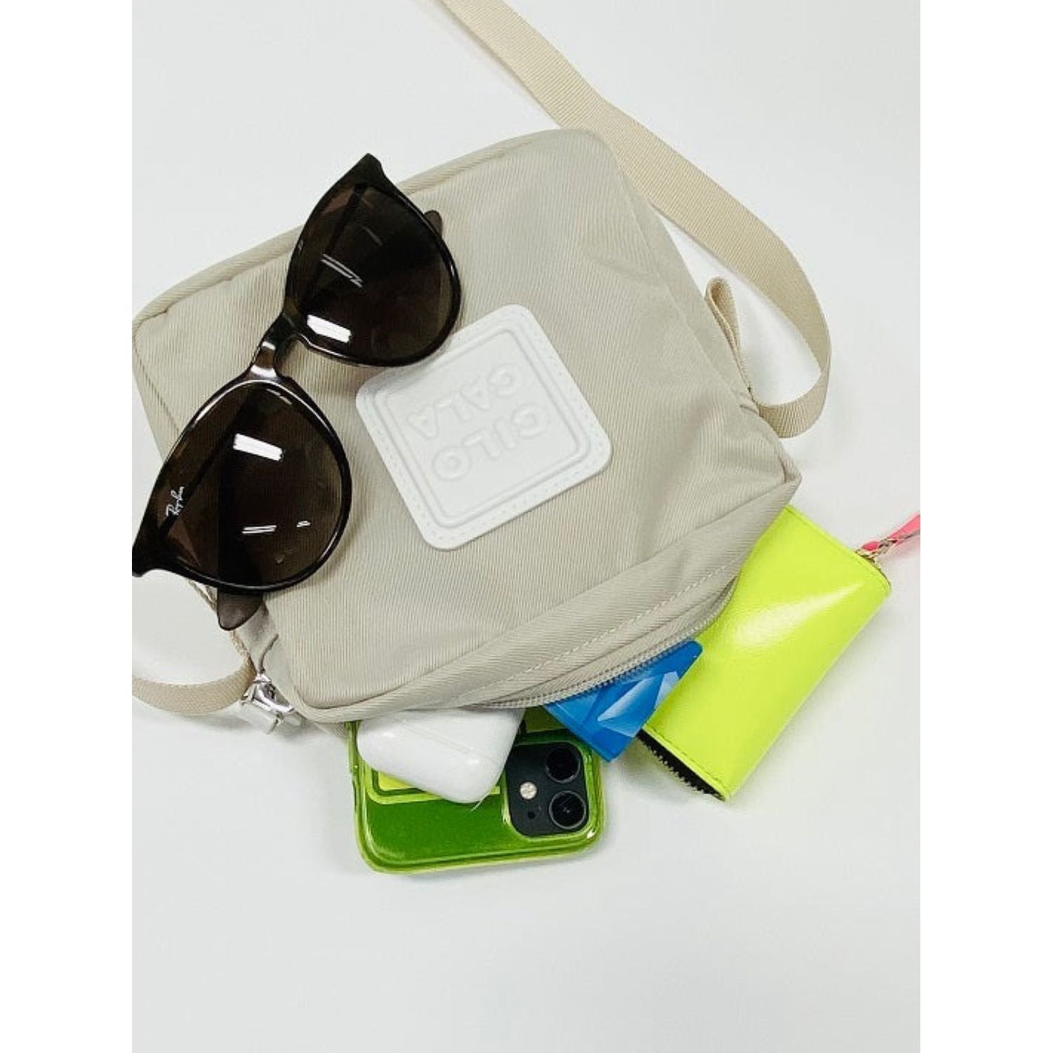 Cilocala Regular Mashikaku Shoulder Bag (Milky)