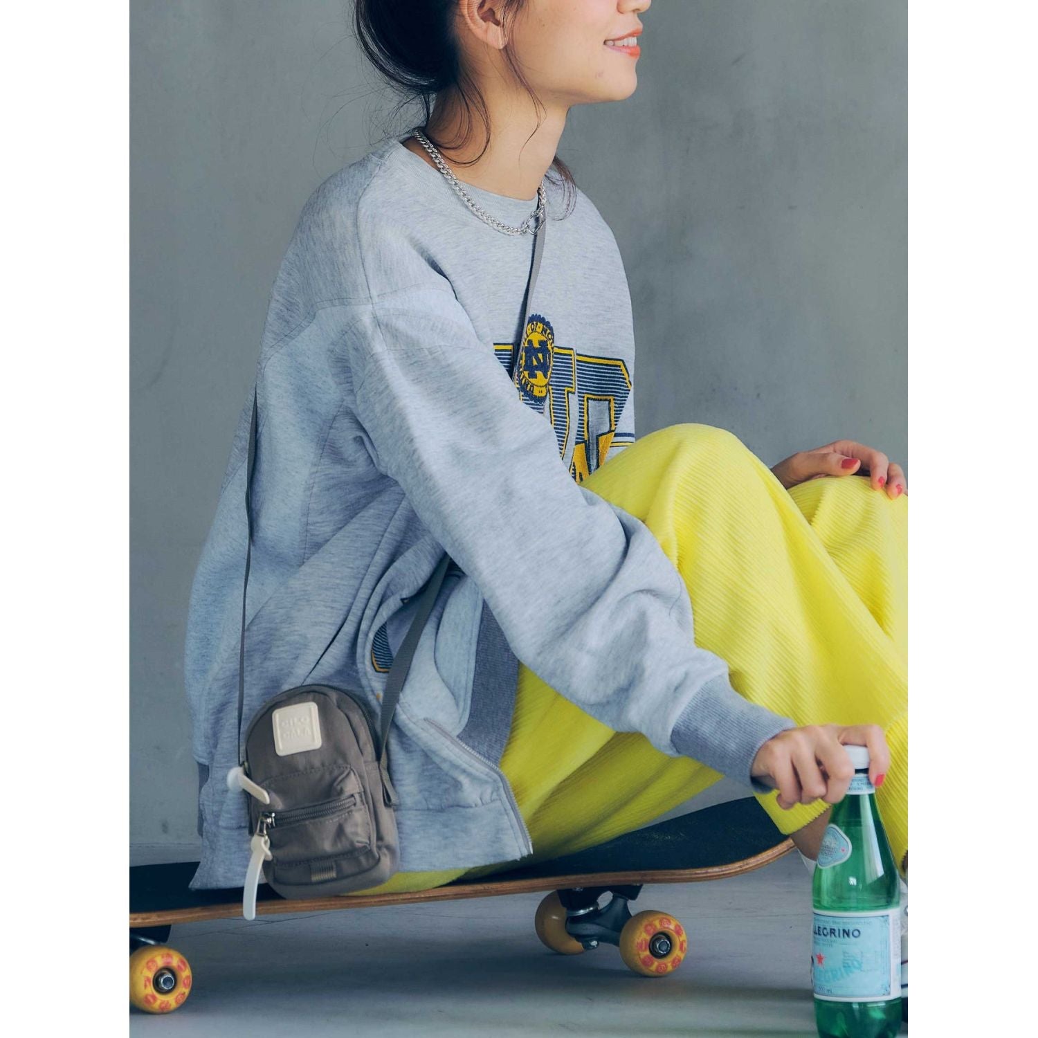 Cilocala Regular Packman Shoulder Bag (Gray)