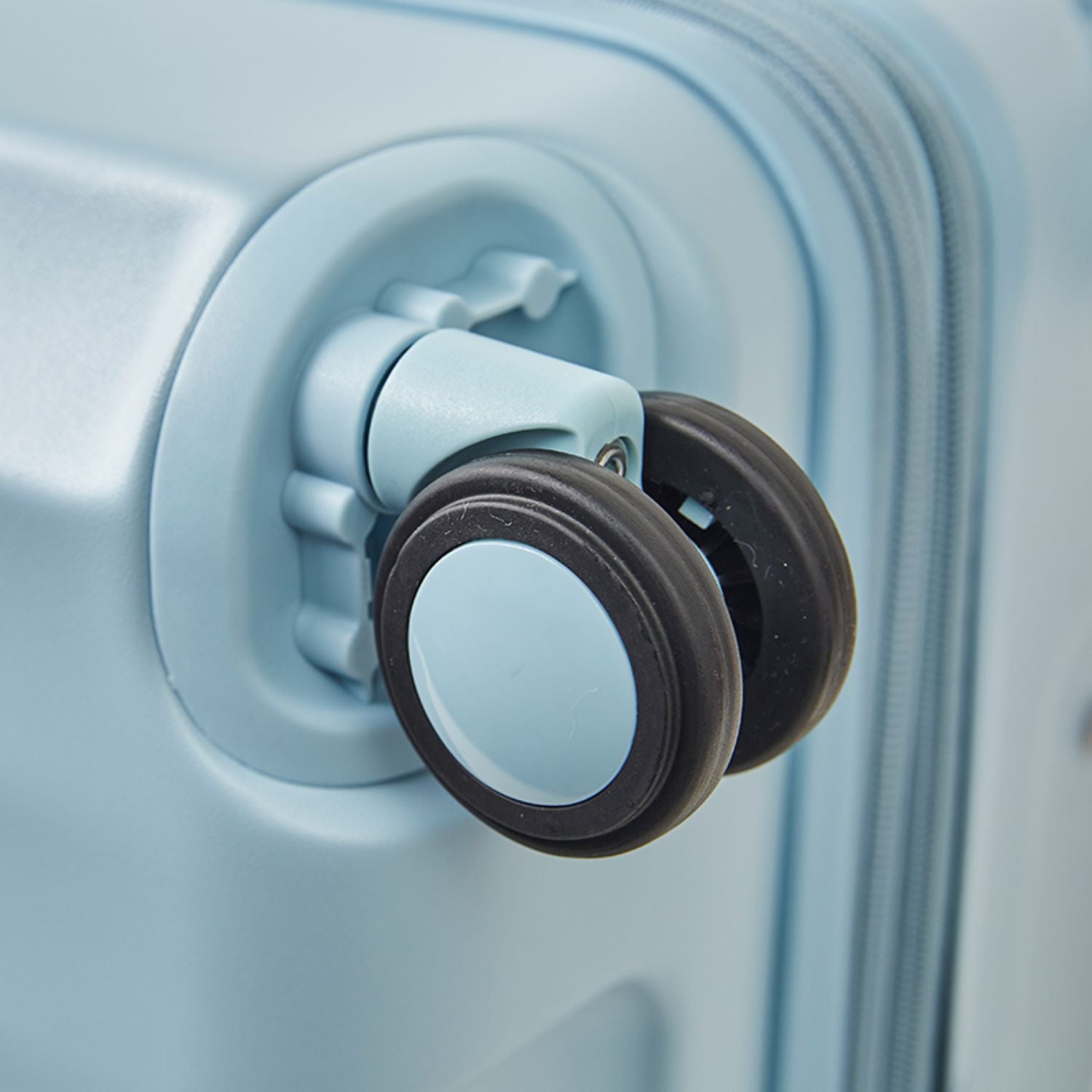 Conwood Spacelite Polycarbonate Expandable 20" Carry On Luggage - Light Blue