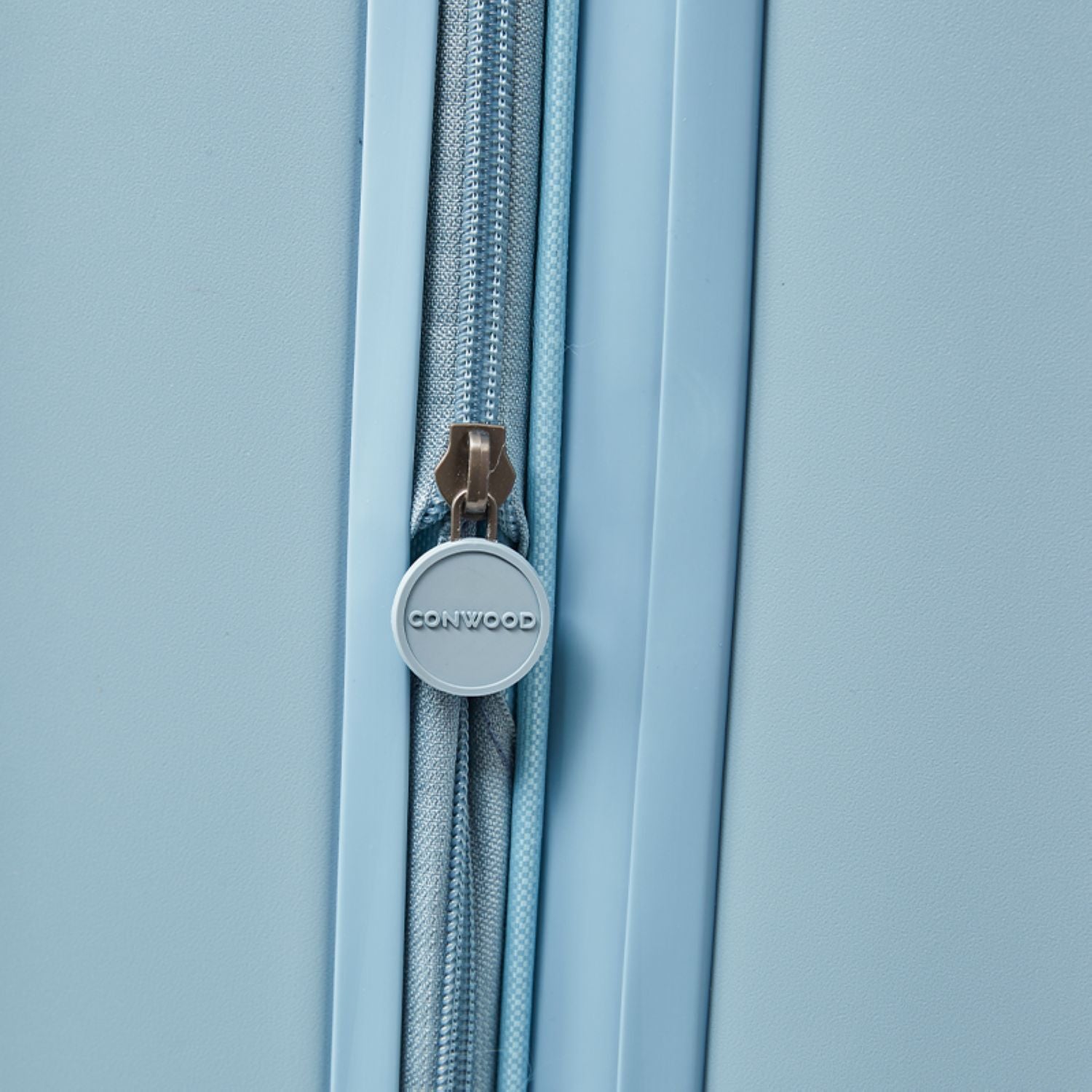 Conwood Spacelite Polycarbonate Expandable 28" Large Luggage - Light Blue