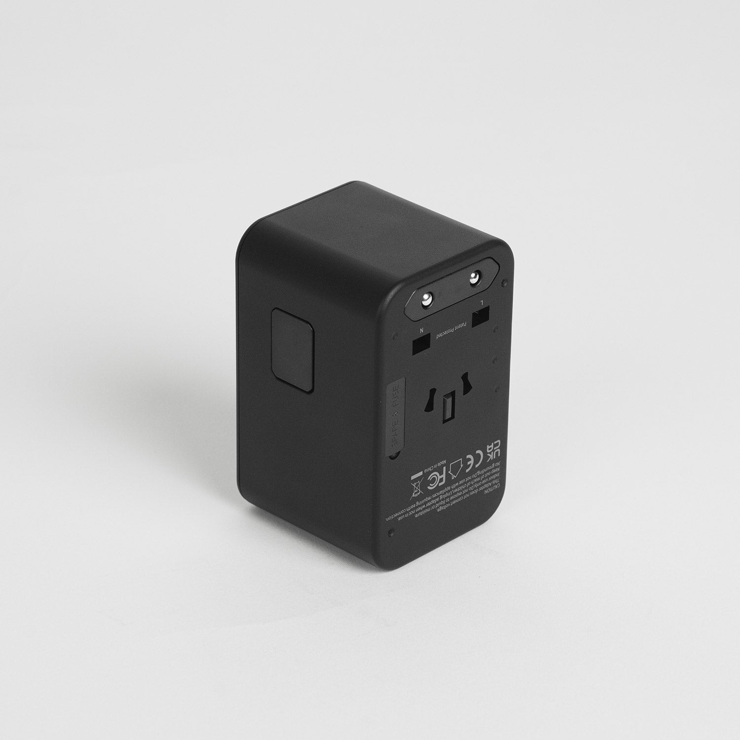 Crossing World Travel Adaptor 100W with 1 X USB-A + 3 X USB-C - Black